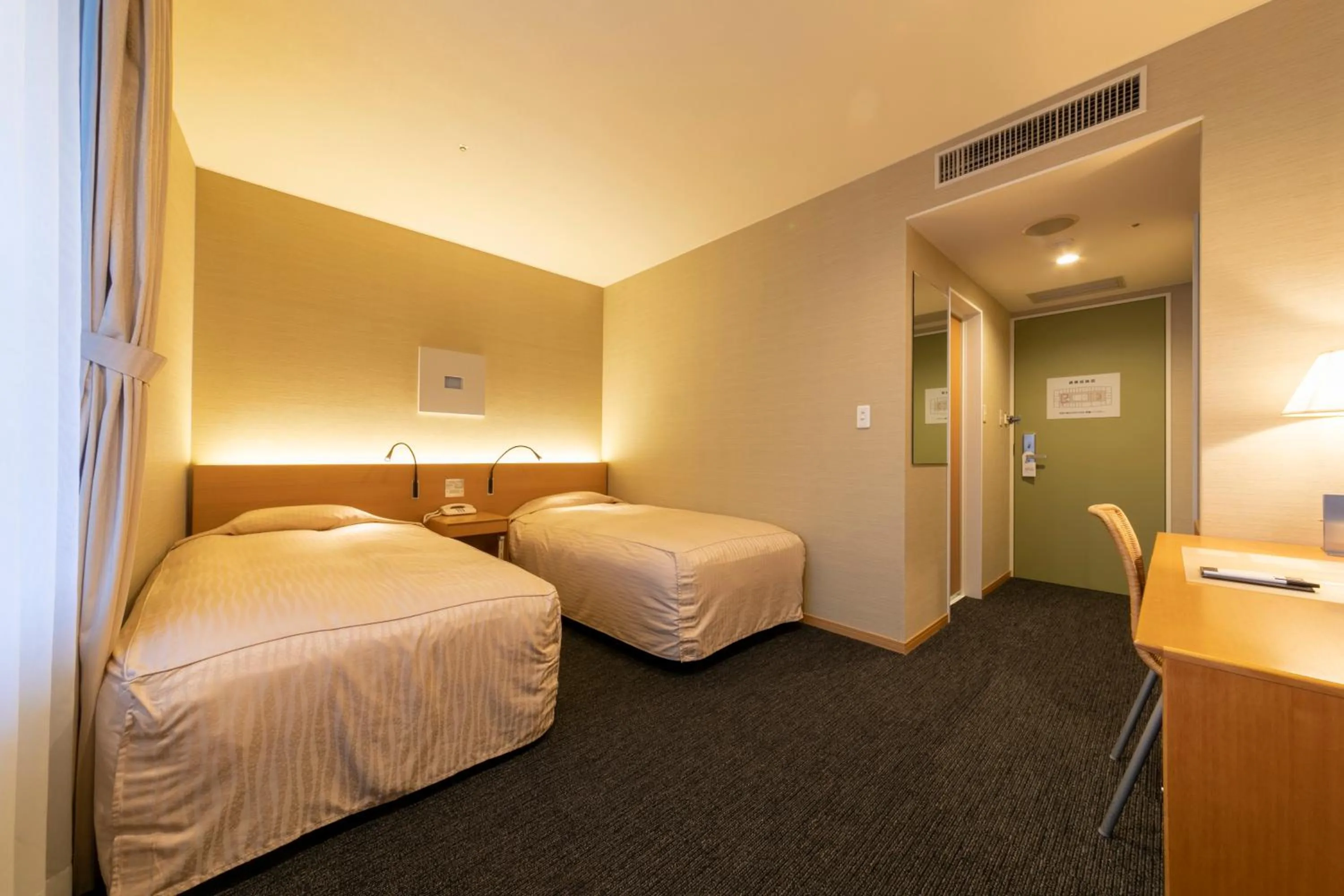 Bed in Hotel Landmark Wakayama