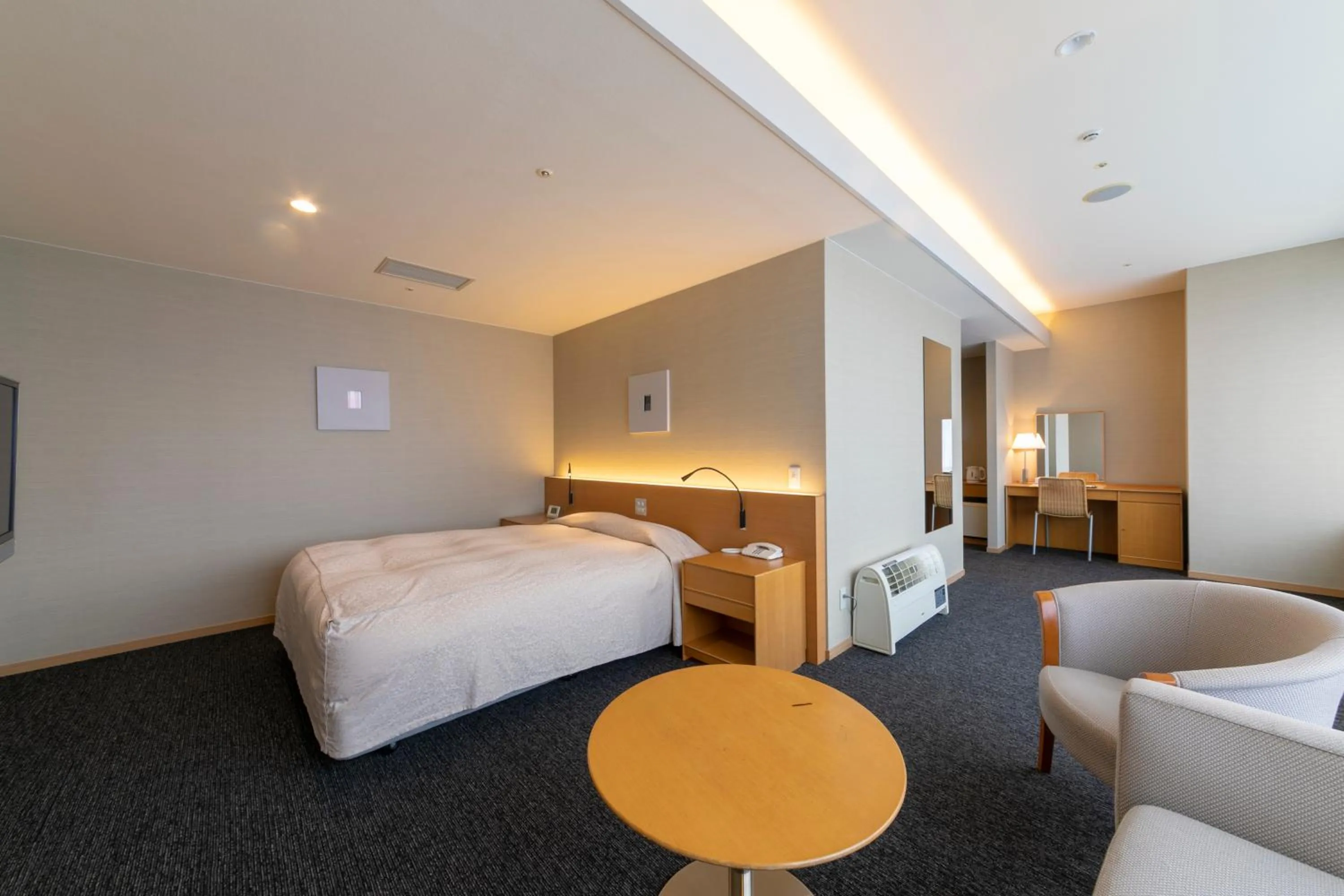 Bed in Hotel Landmark Wakayama