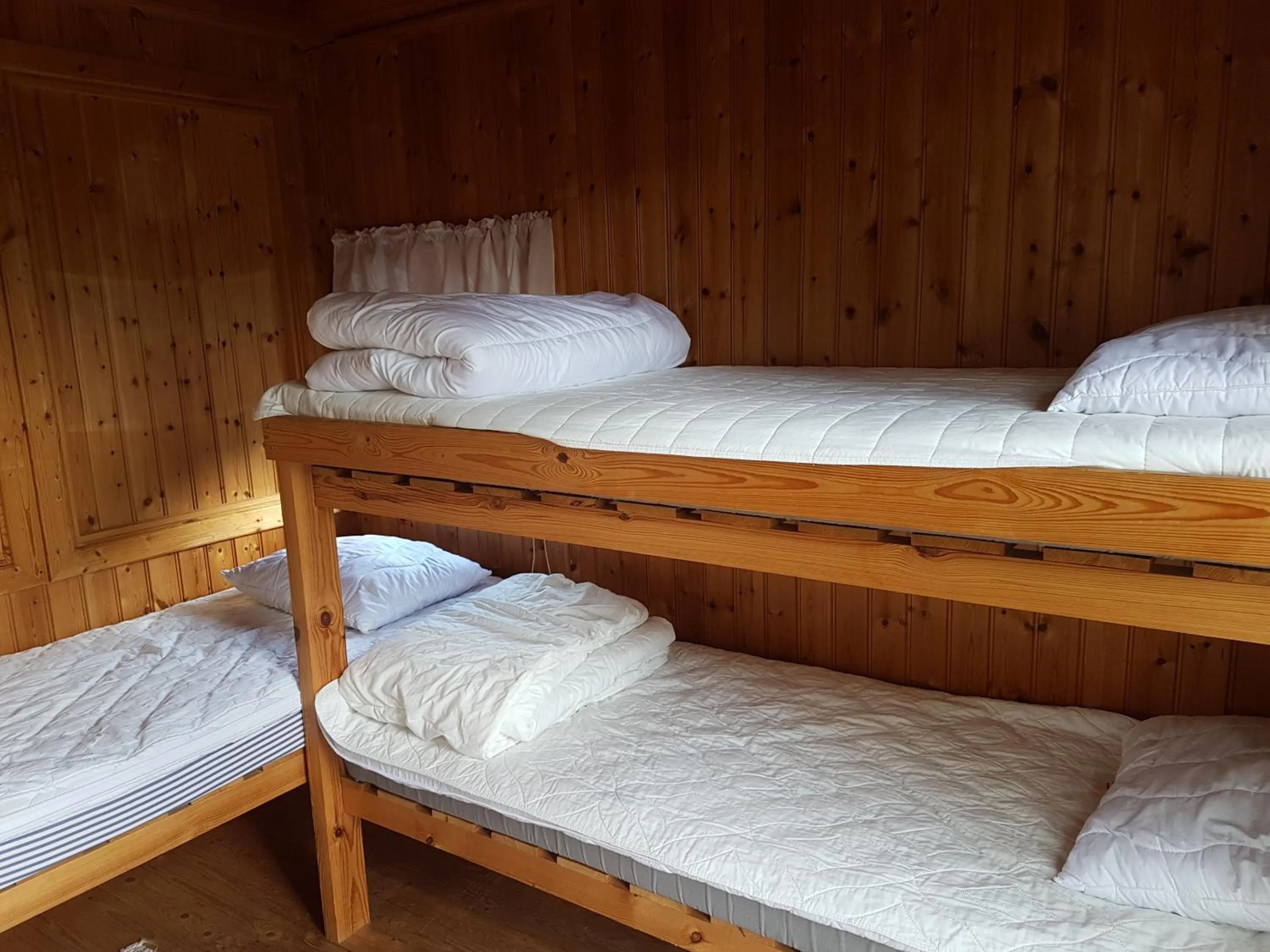 Brådtom Slusscafé & Stugor