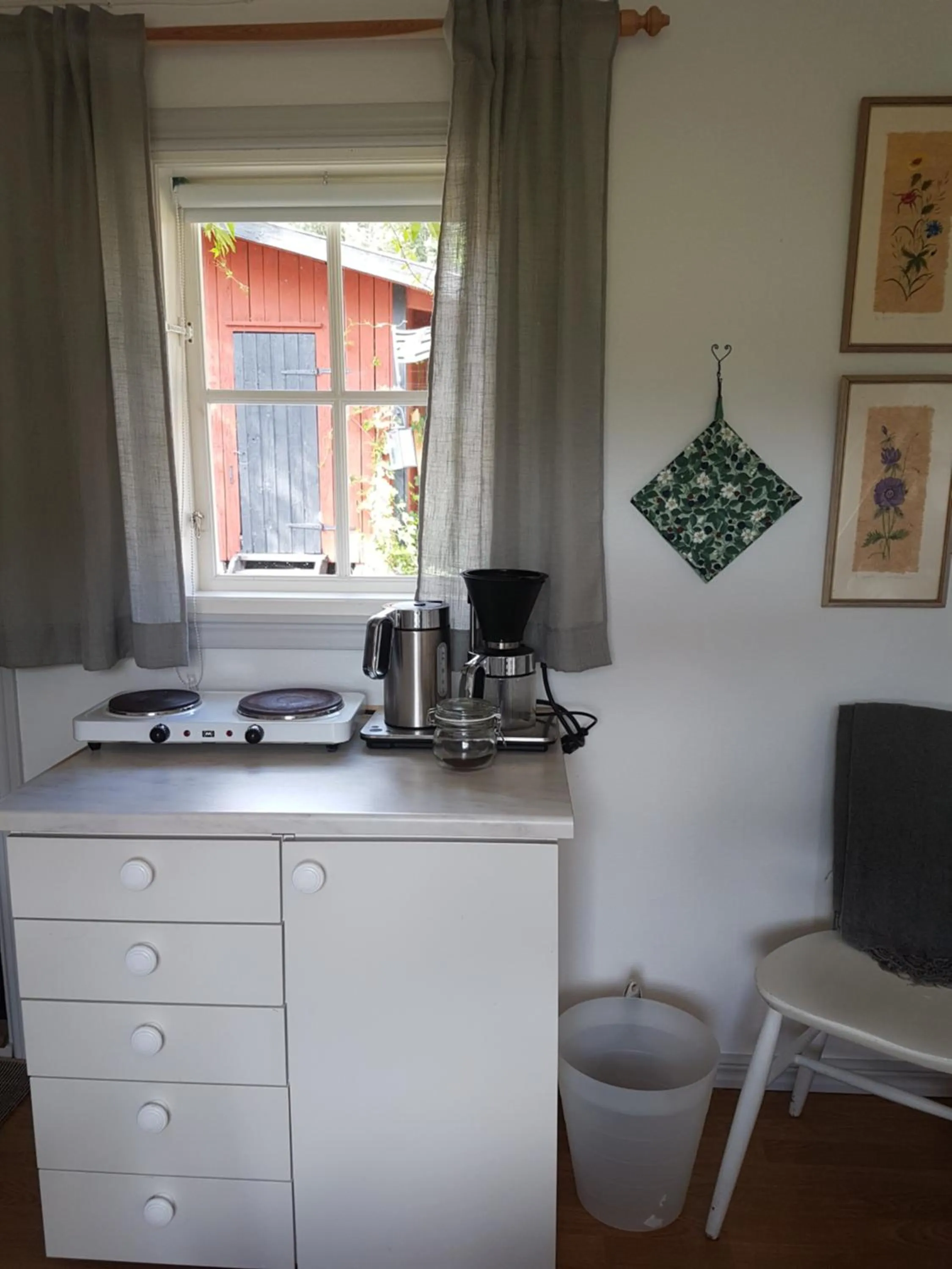 Brådtom Slusscafé & Stugor