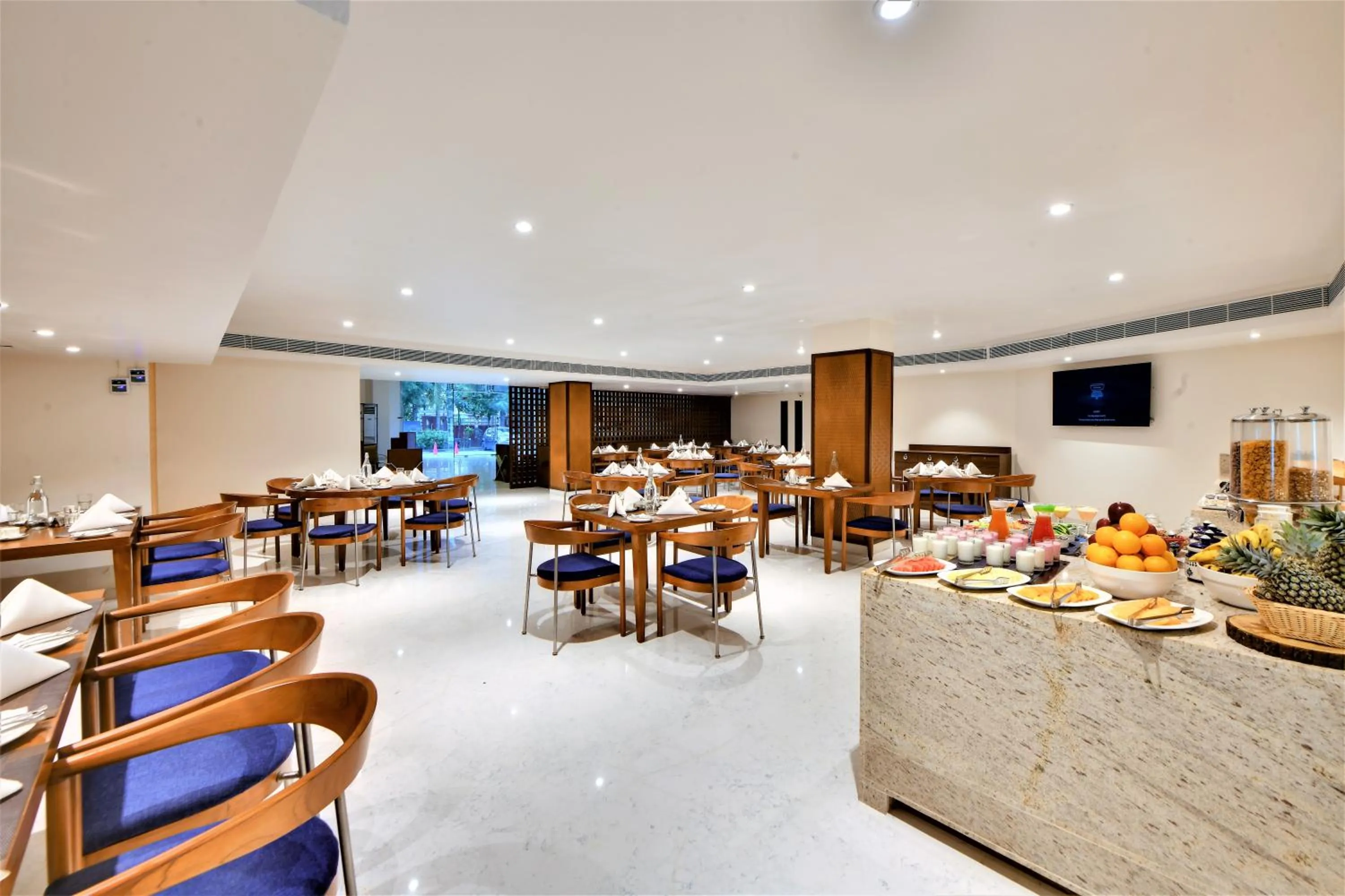 Restaurant/places to eat in The Fern Residency Ahmedabad, Subhash Bridge, Series by Marriott