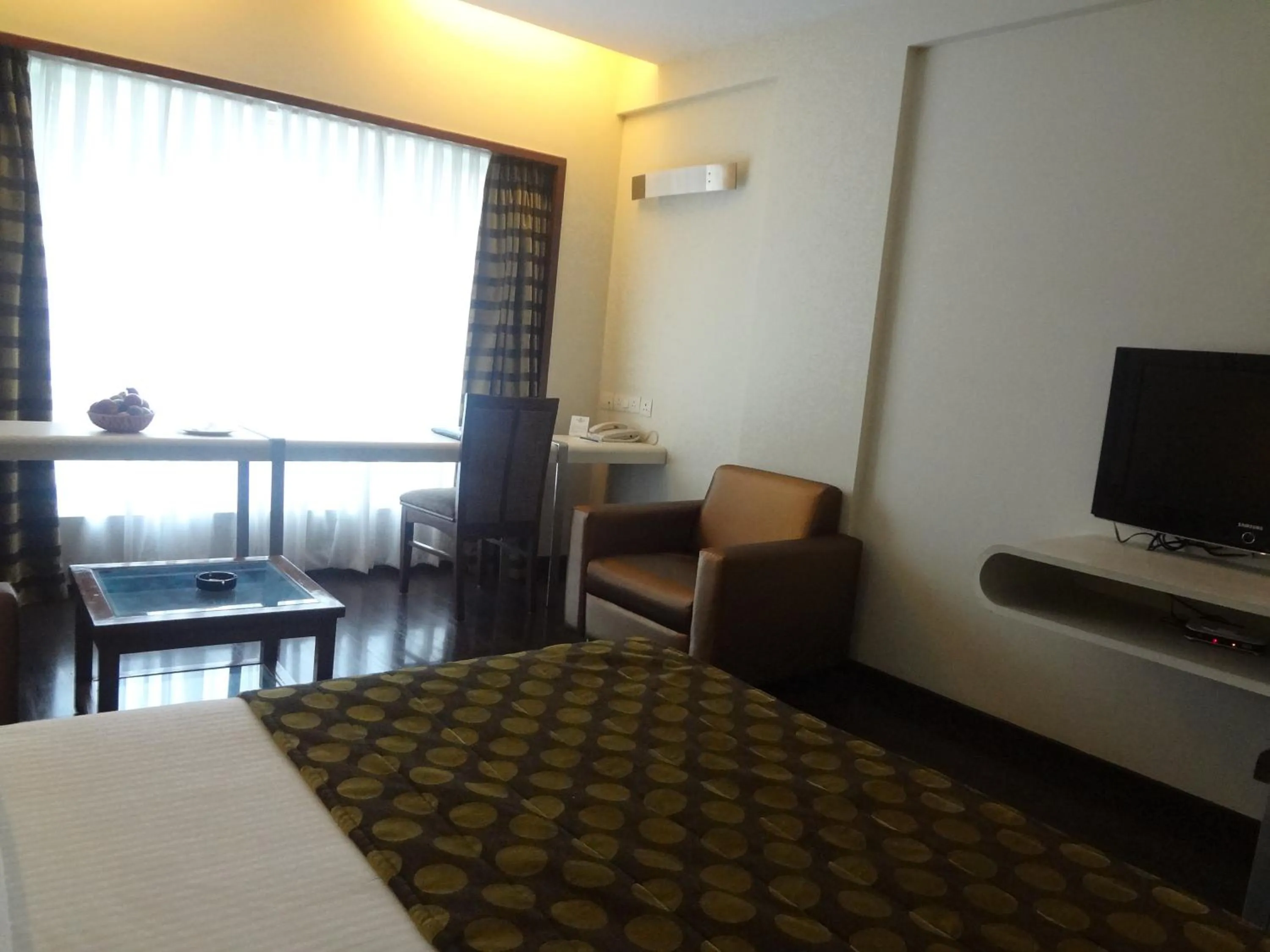 Day, Bed in The Fern Residency Ahmedabad, Subhash Bridge, Series by Marriott