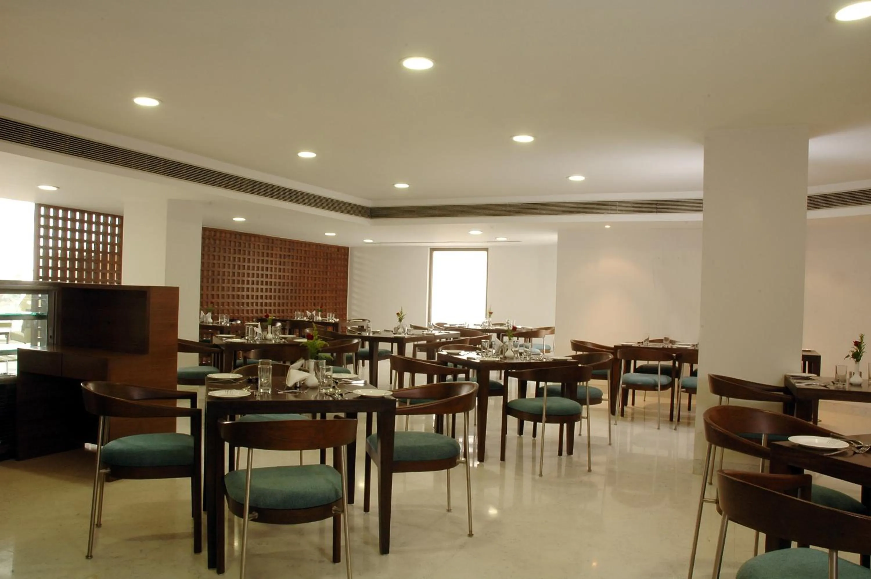 Restaurant/places to eat in The Fern Residency Ahmedabad, Subhash Bridge, Series by Marriott