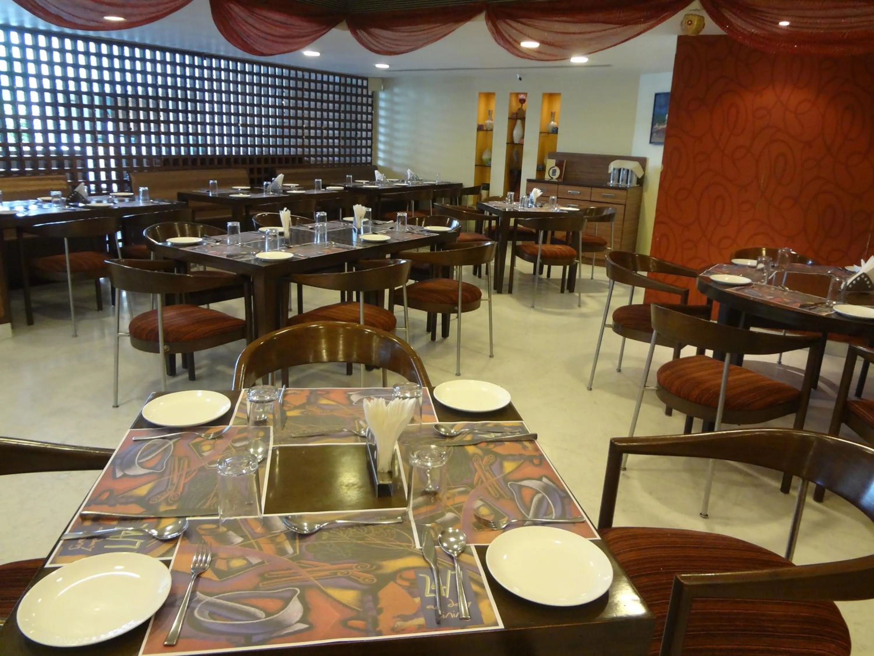 Restaurant/places to eat in The Fern Residency Ahmedabad, Subhash Bridge, Series by Marriott