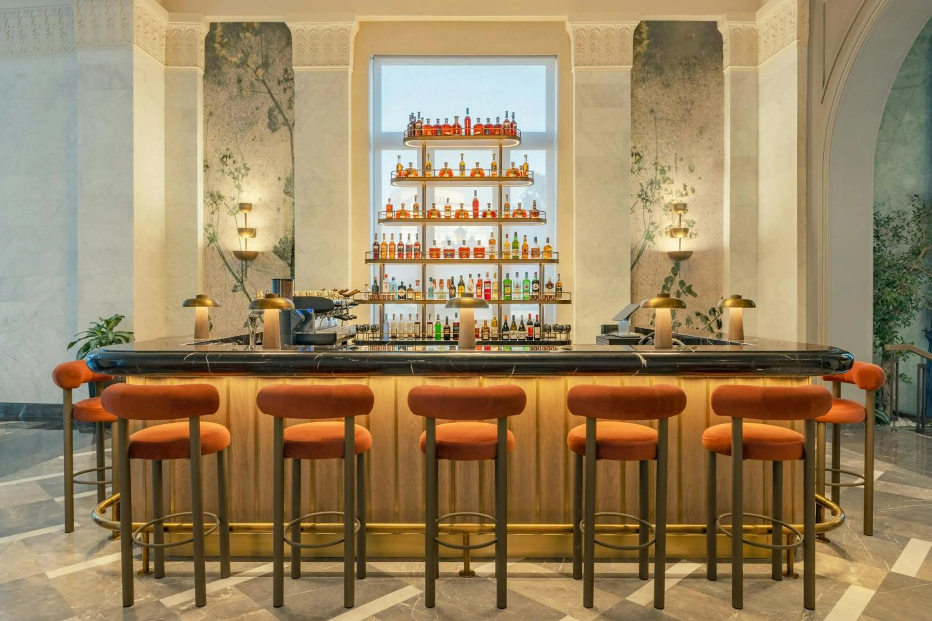 Lounge or bar in Armenia Marriott Hotel Yerevan