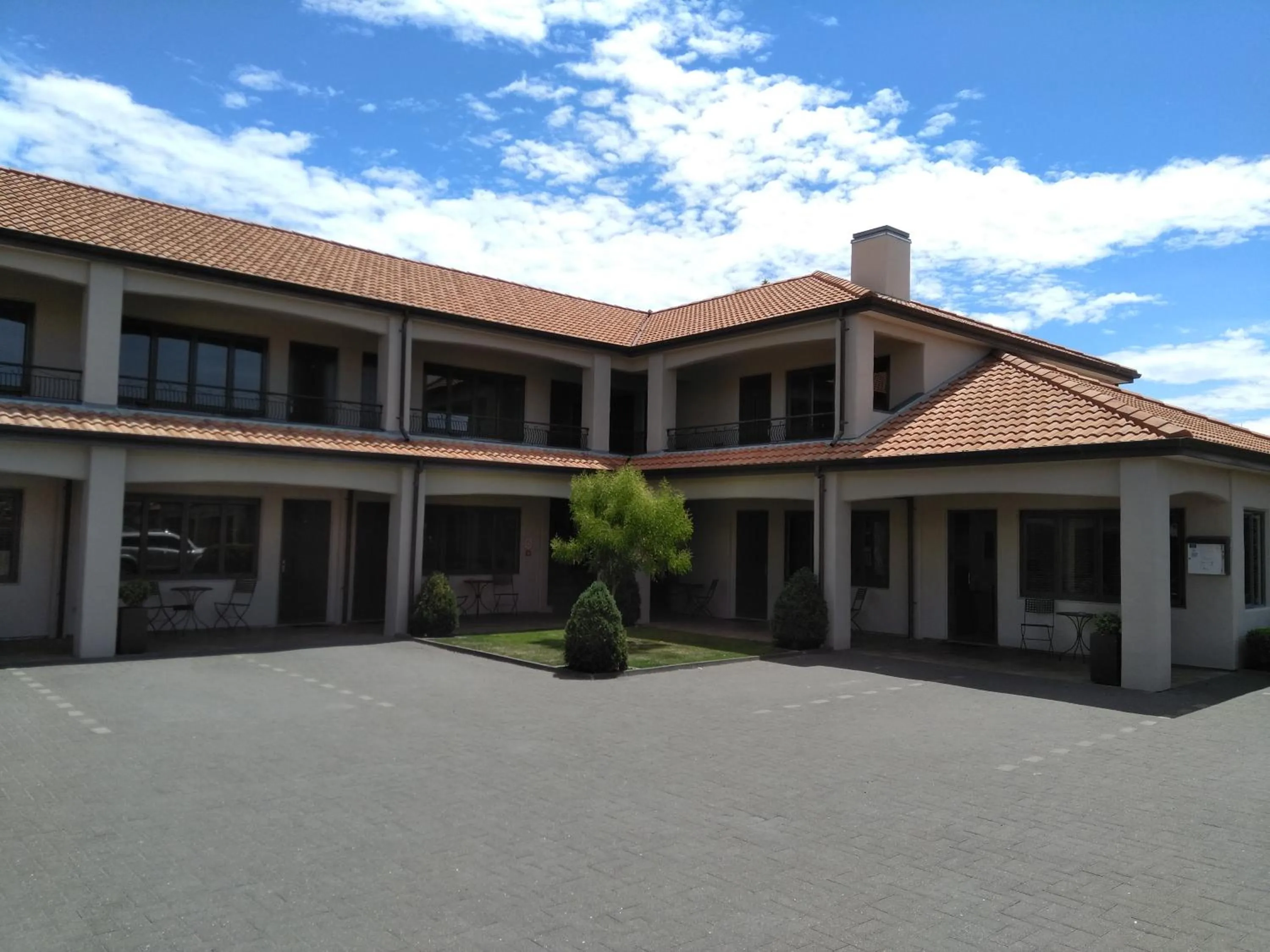 Property building in Harvest Lodge Motel