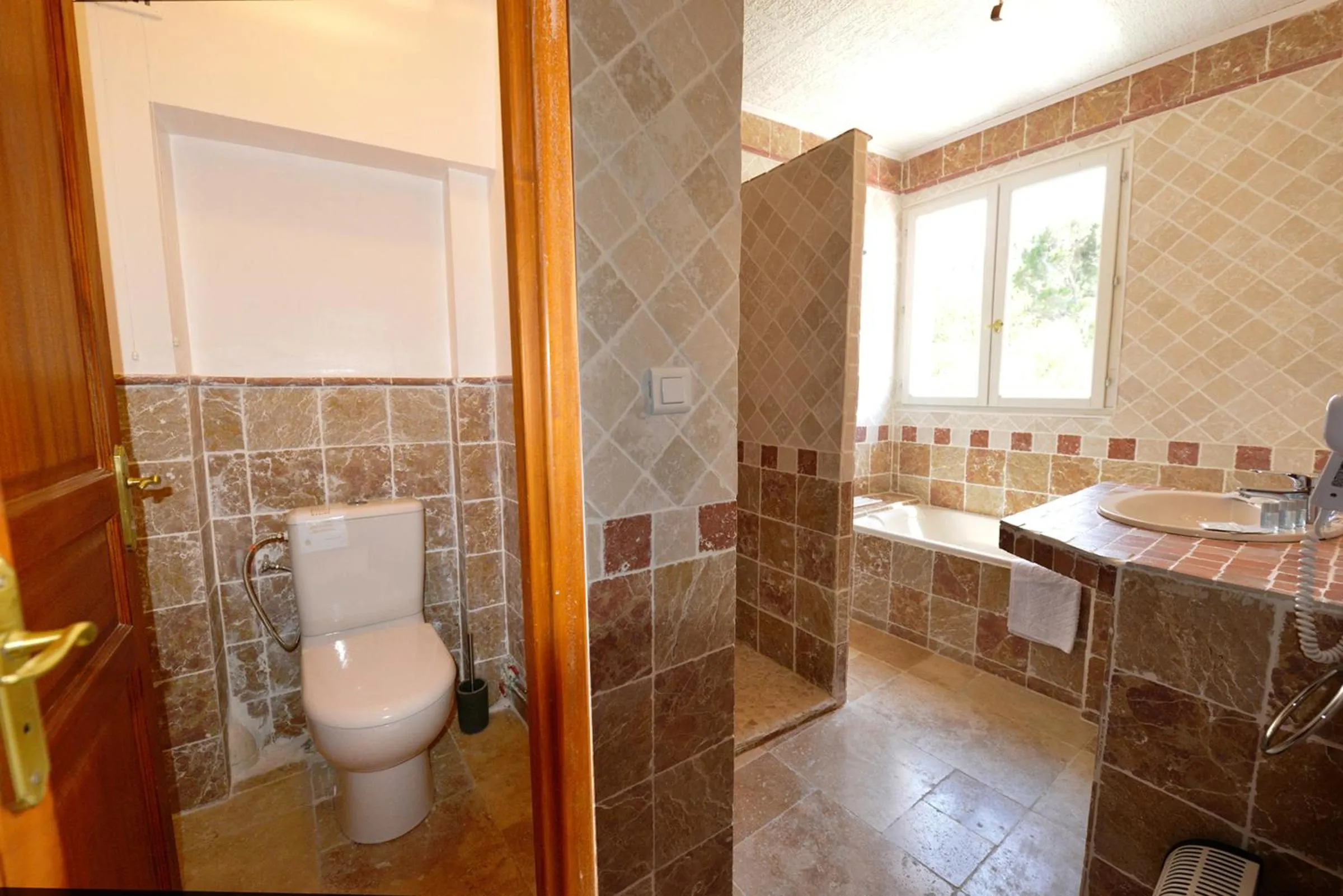 Bathroom in Le Catalan