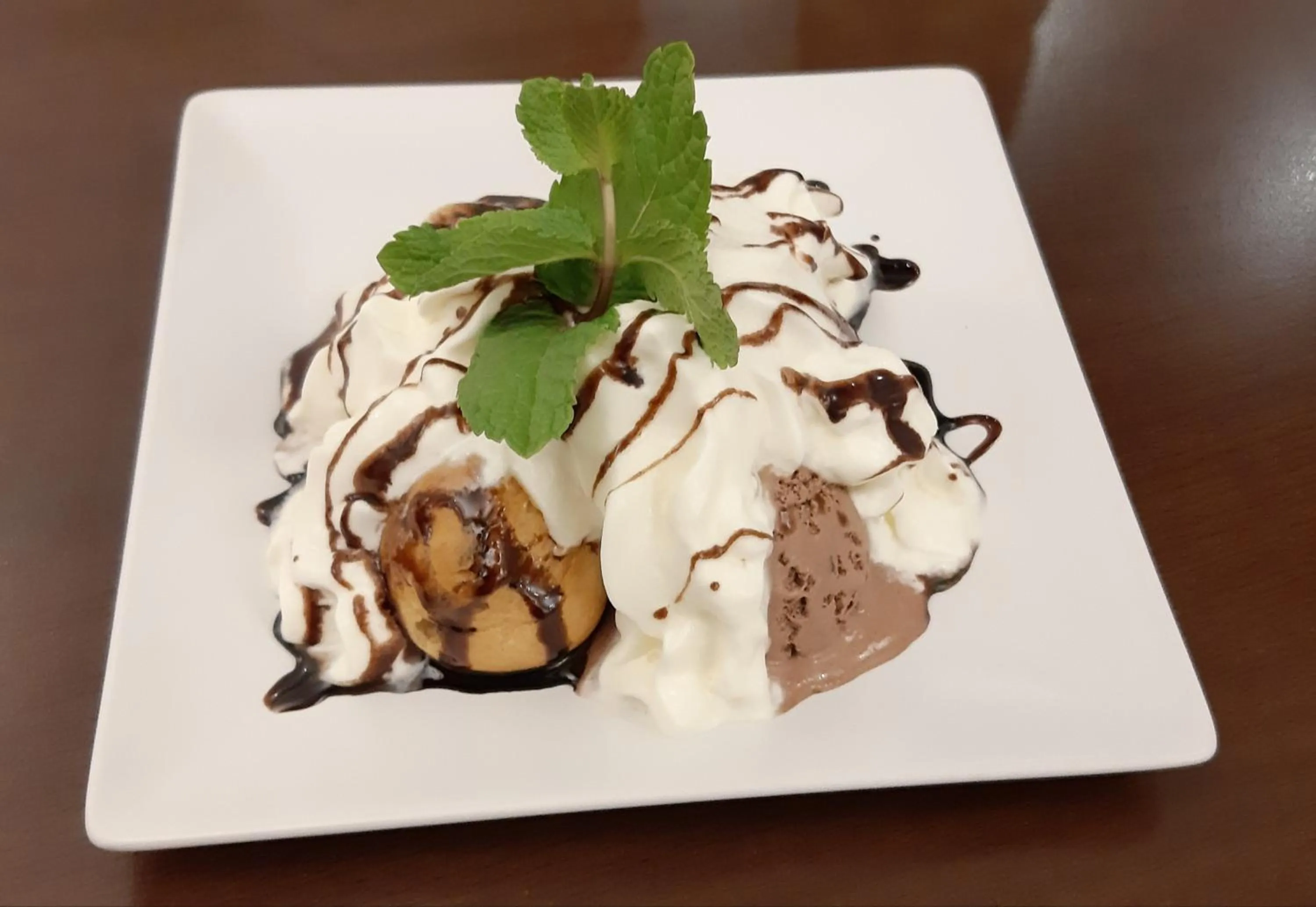 Food and drinks in Hotel Belvedere