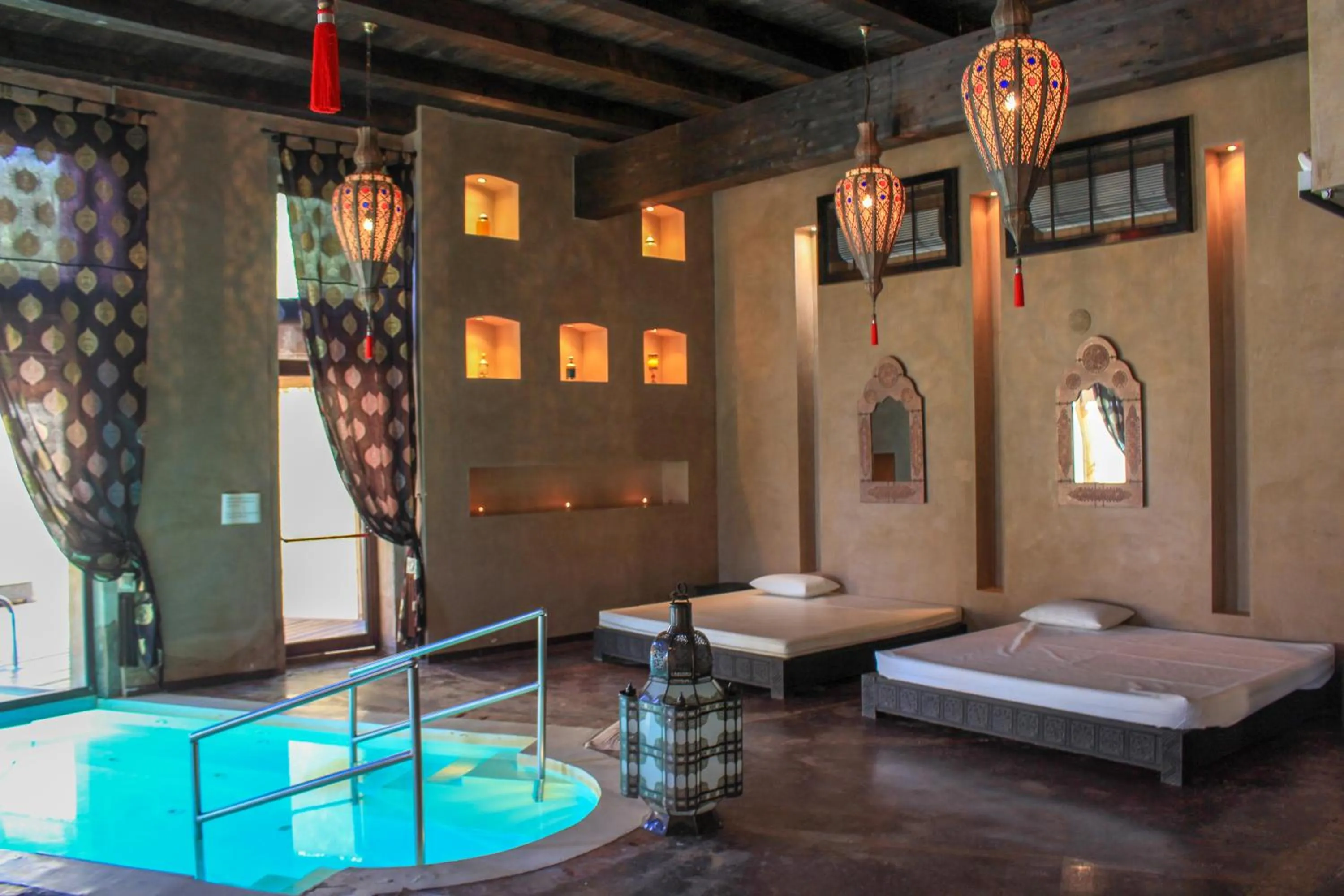 Hot Tub in Masseria & Spa LuciaGiovanni