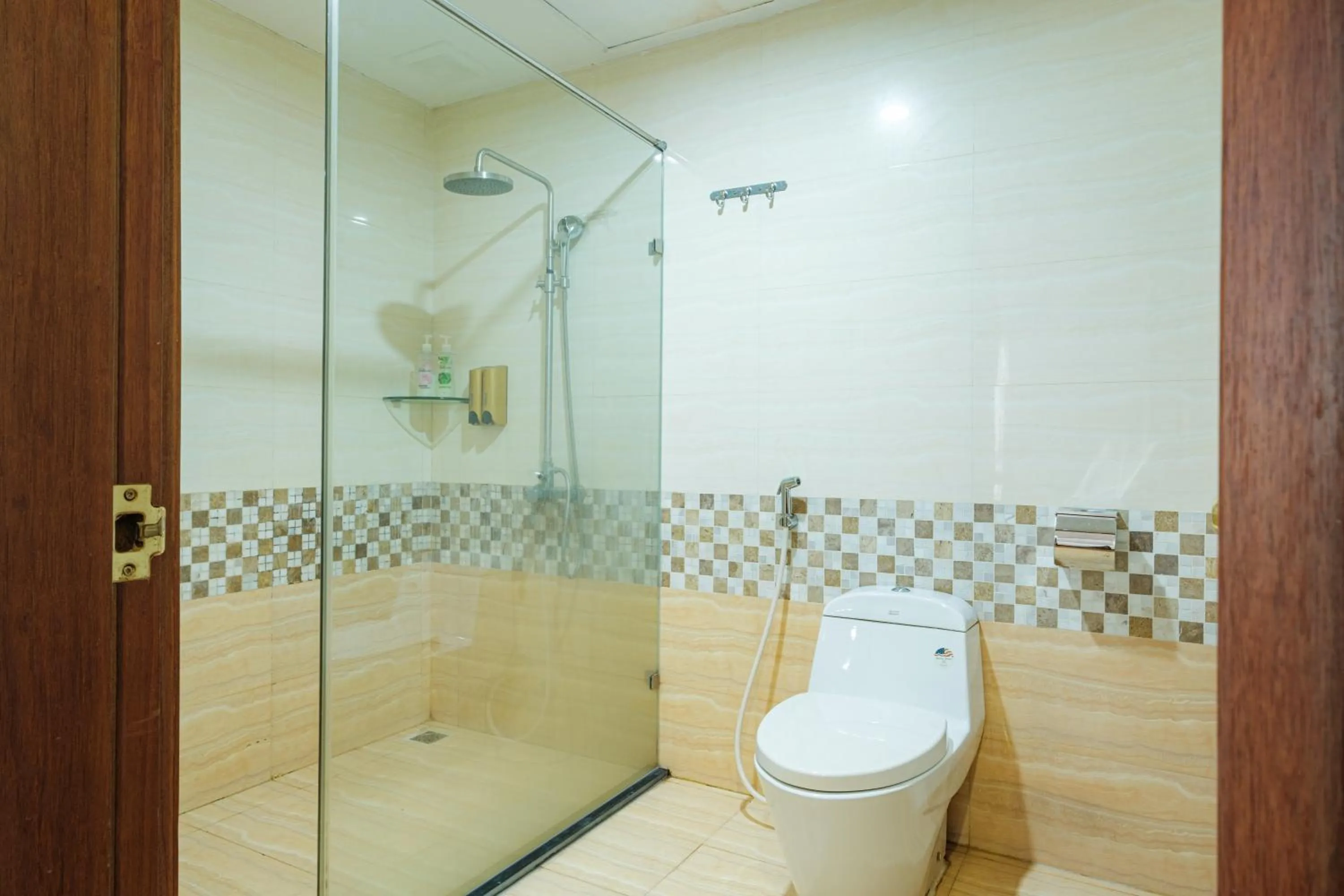 Sunset Westlake Hanoi Hotel