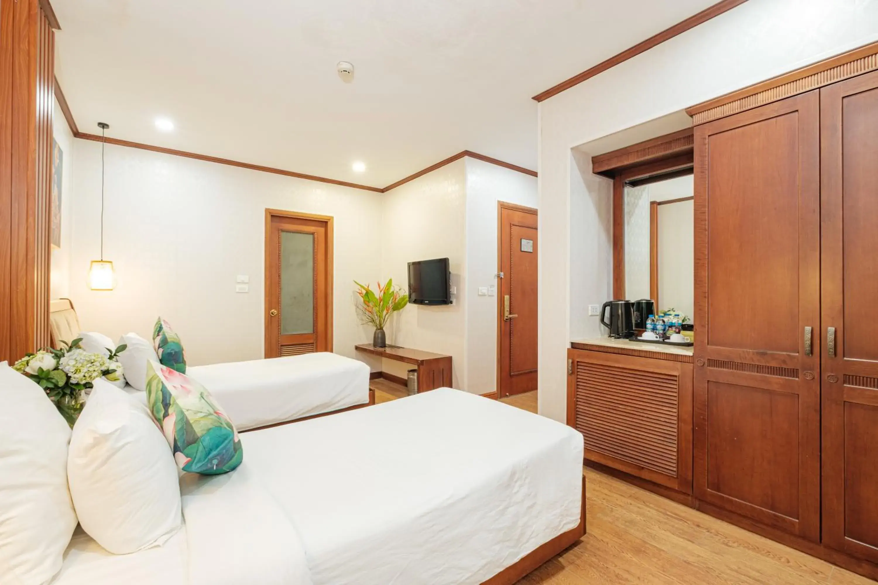 Twin Room in Sunset Westlake Hanoi Hotel Twin Room in Sunset Westlake Hanoi Hotel