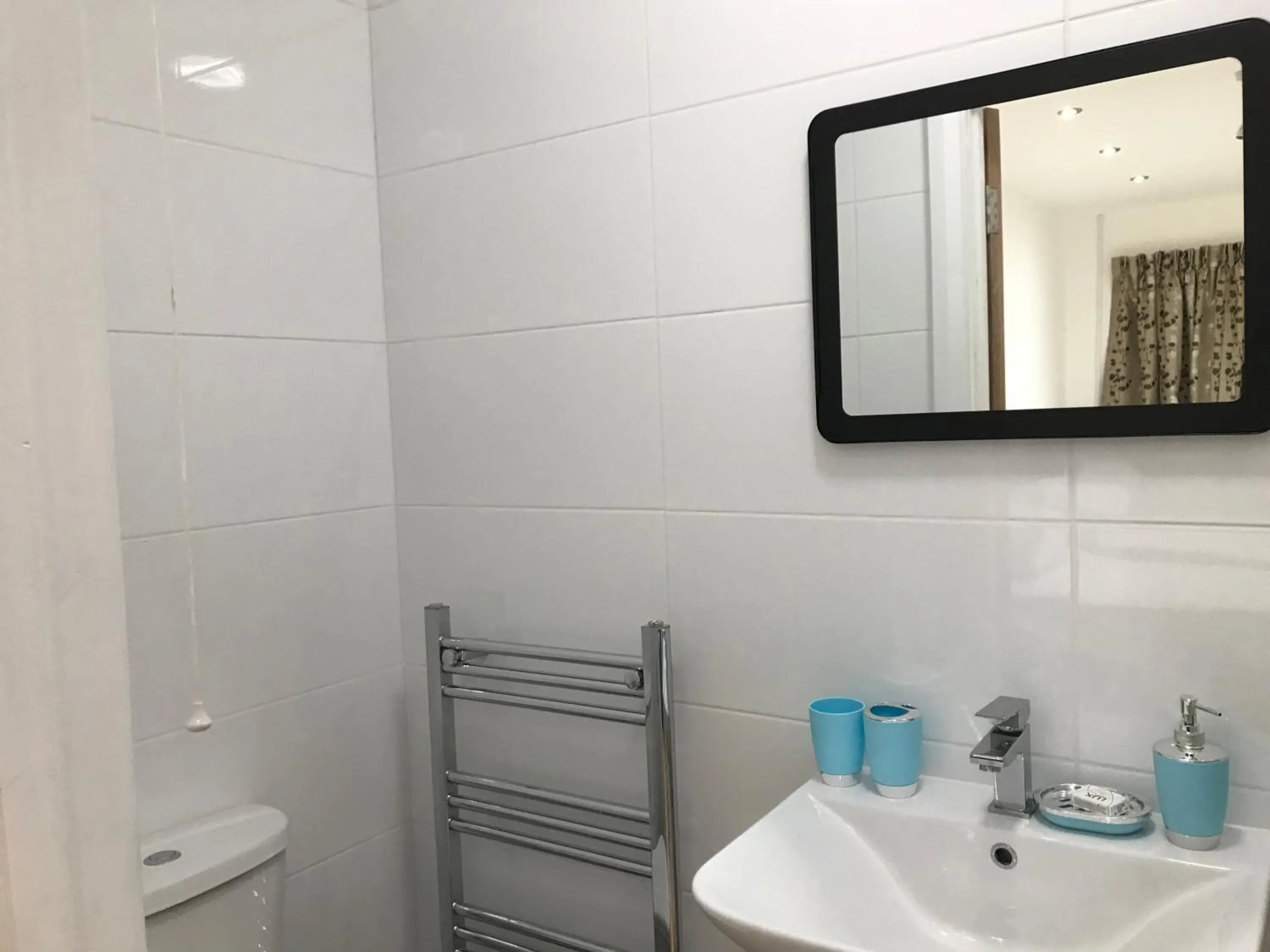 Bathroom in Oxford Bed and Breakfast