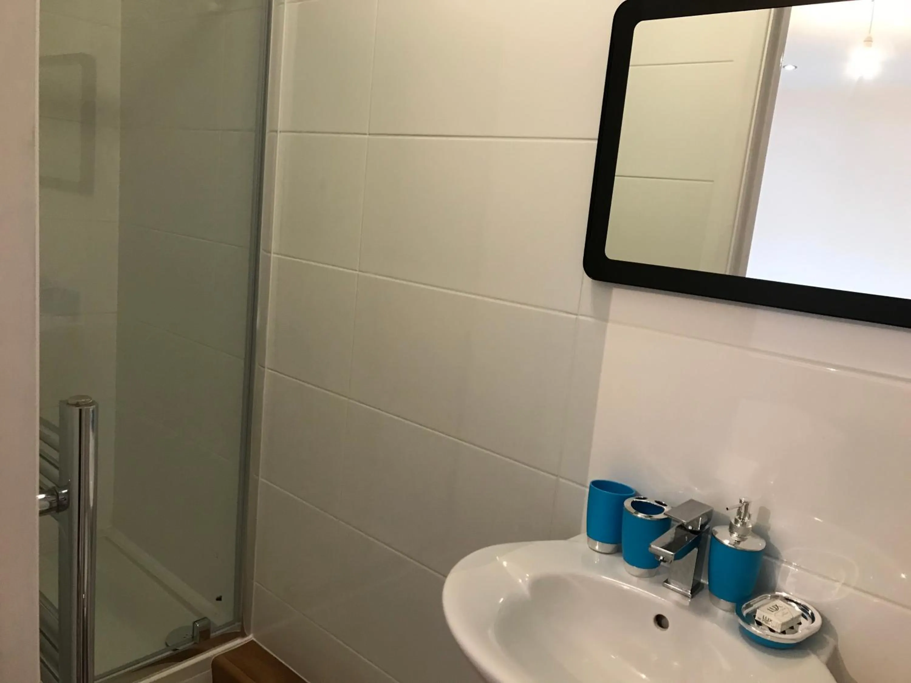 Bathroom in Oxford Bed and Breakfast