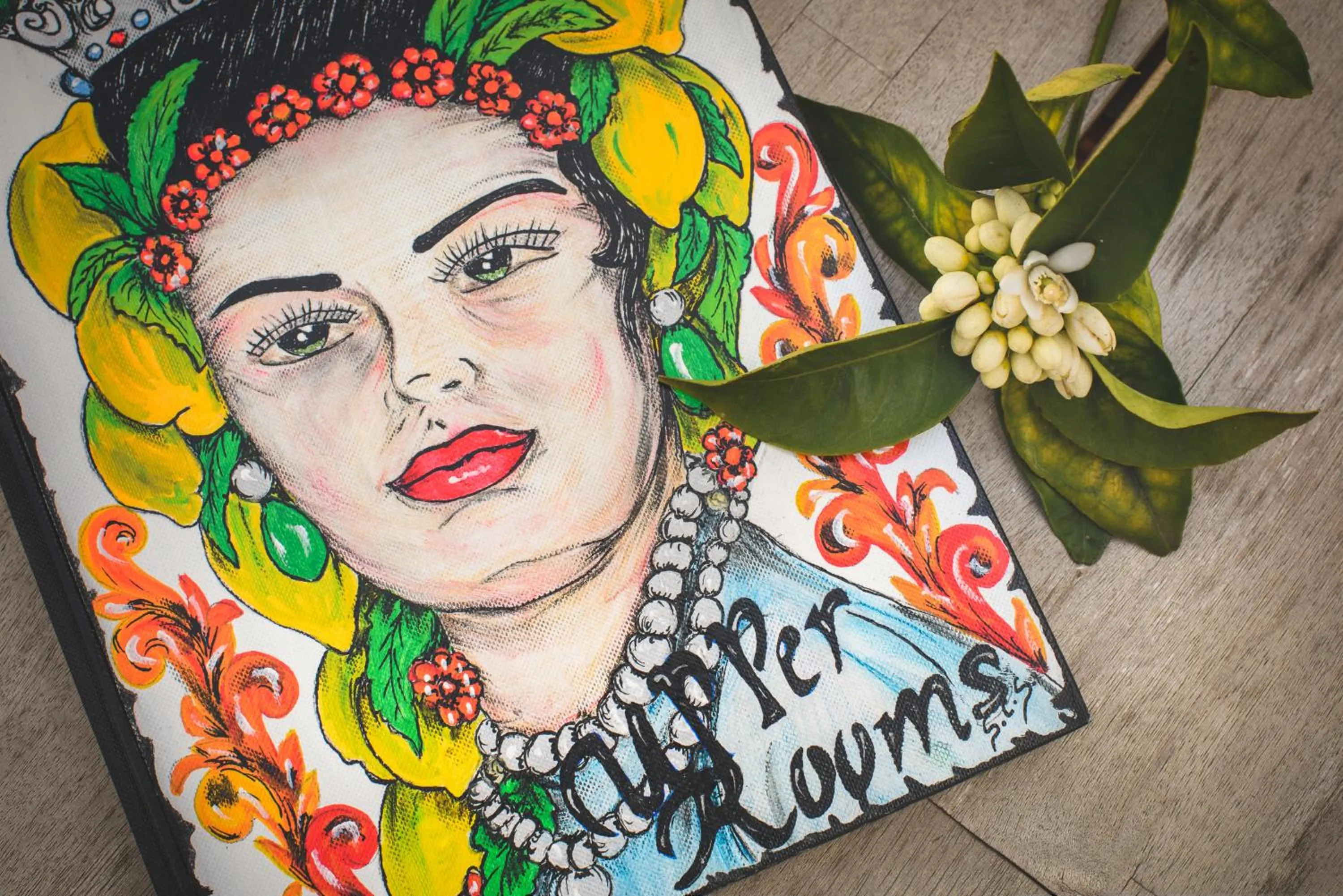 Logo/Certificate/Sign in Upper - Boutique Hotel