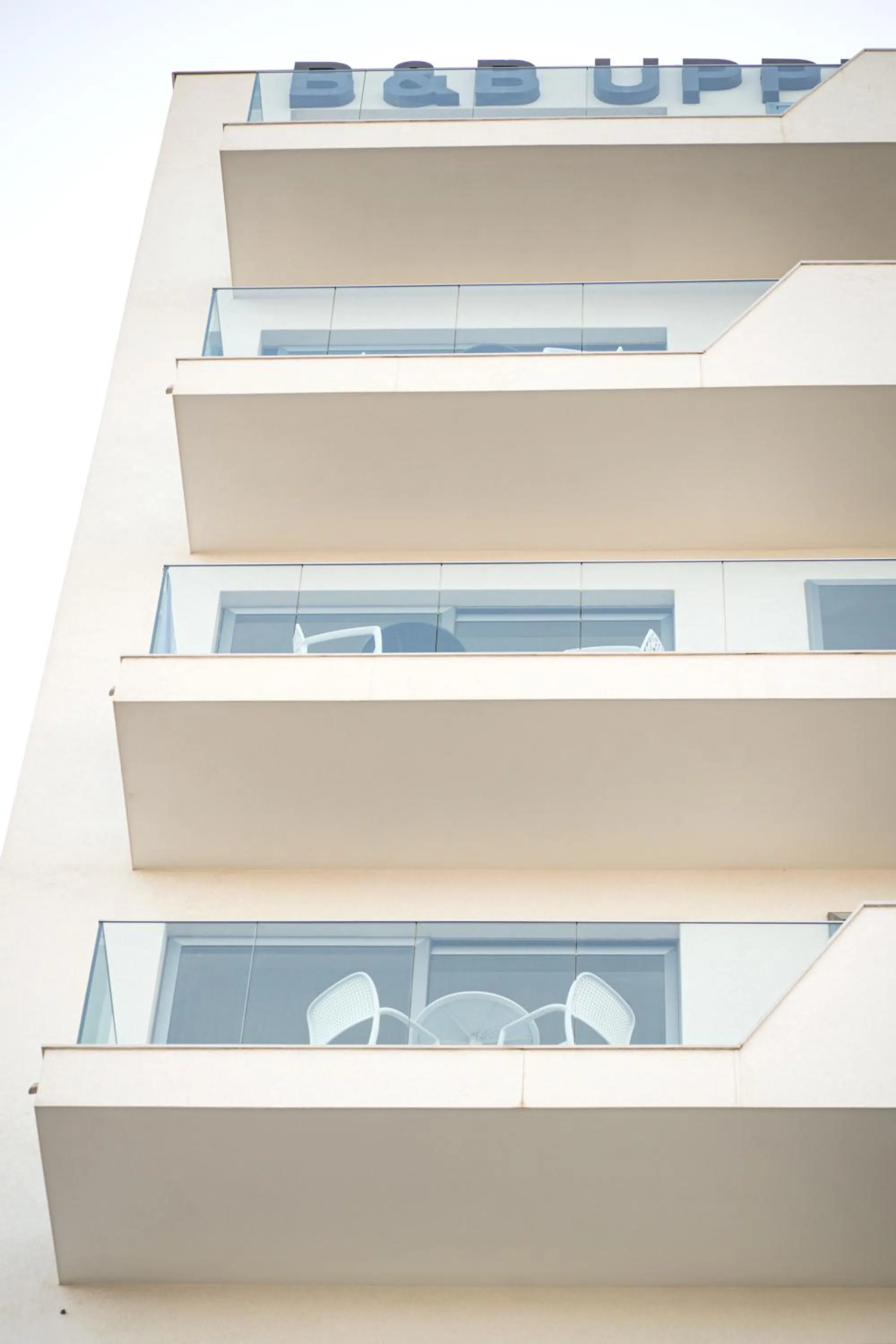 Upper - Boutique Hotel