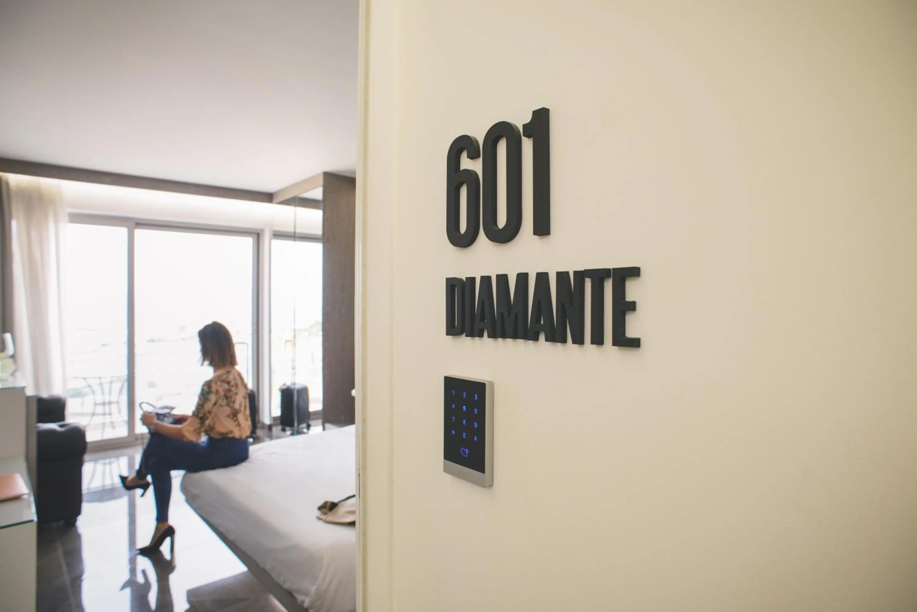 People, Bed in Upper - Boutique Hotel