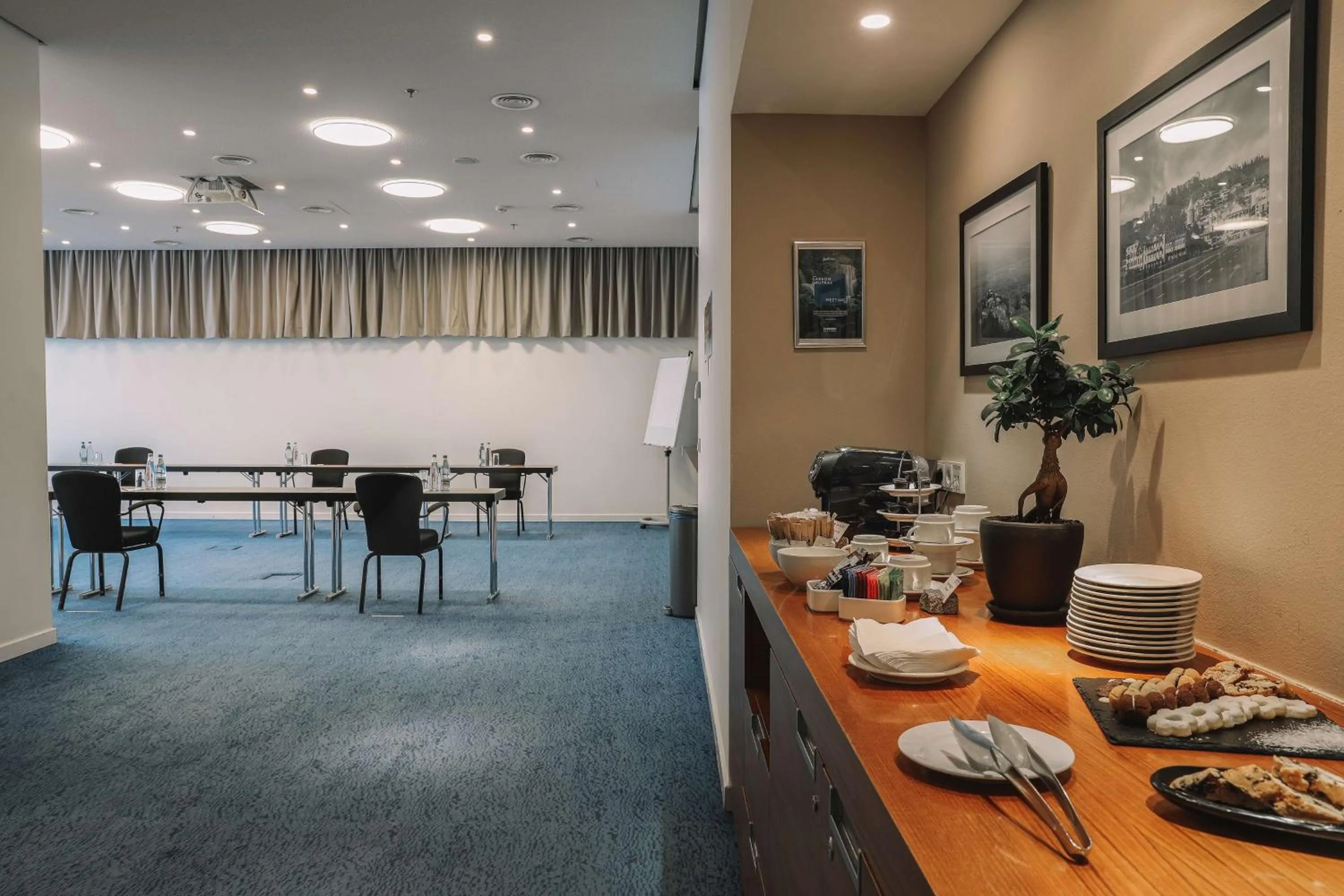 Meeting/conference room in Radisson Blu Iveria Hotel