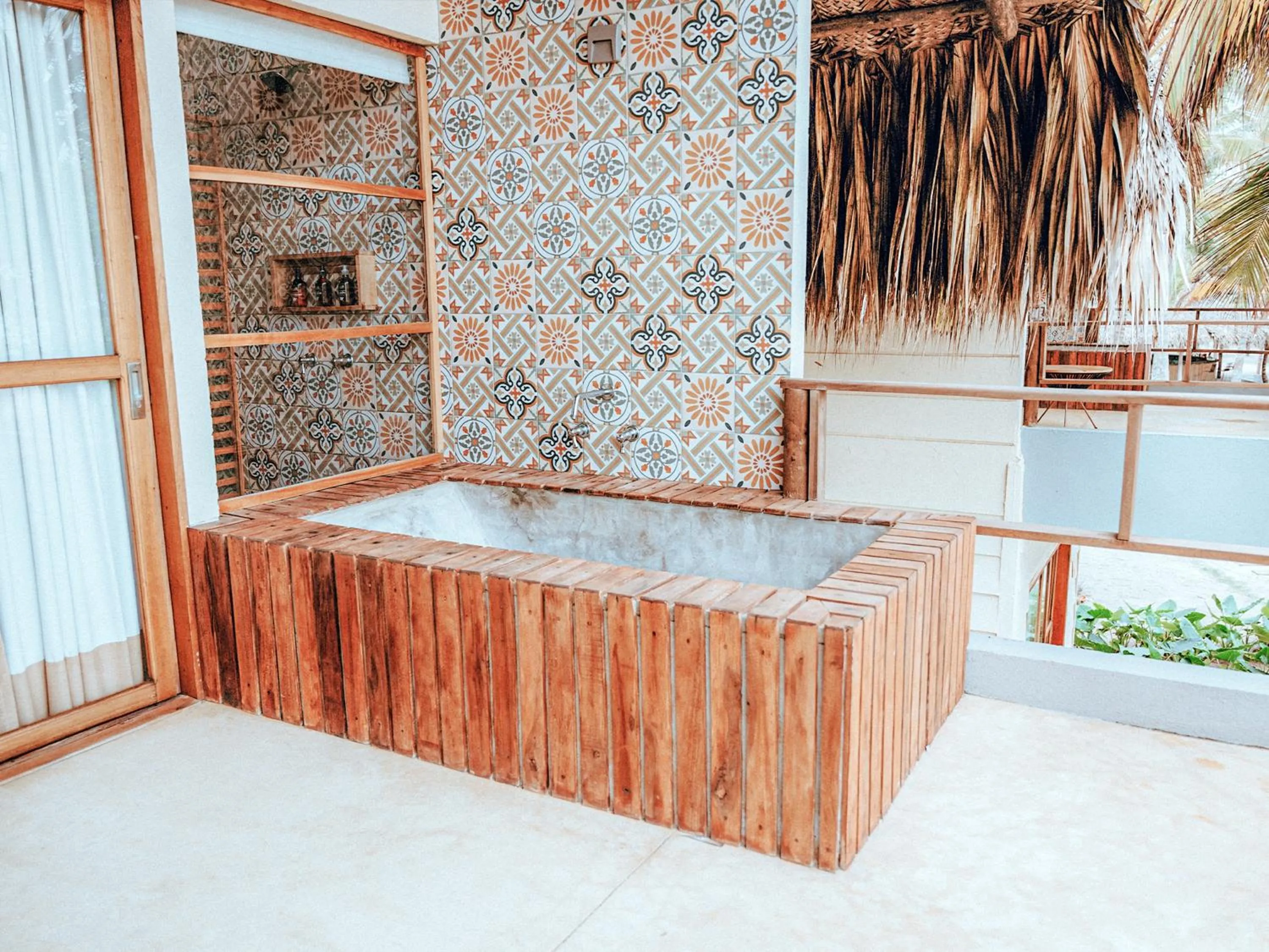 Bath in Tay Beach Hotel Tayrona