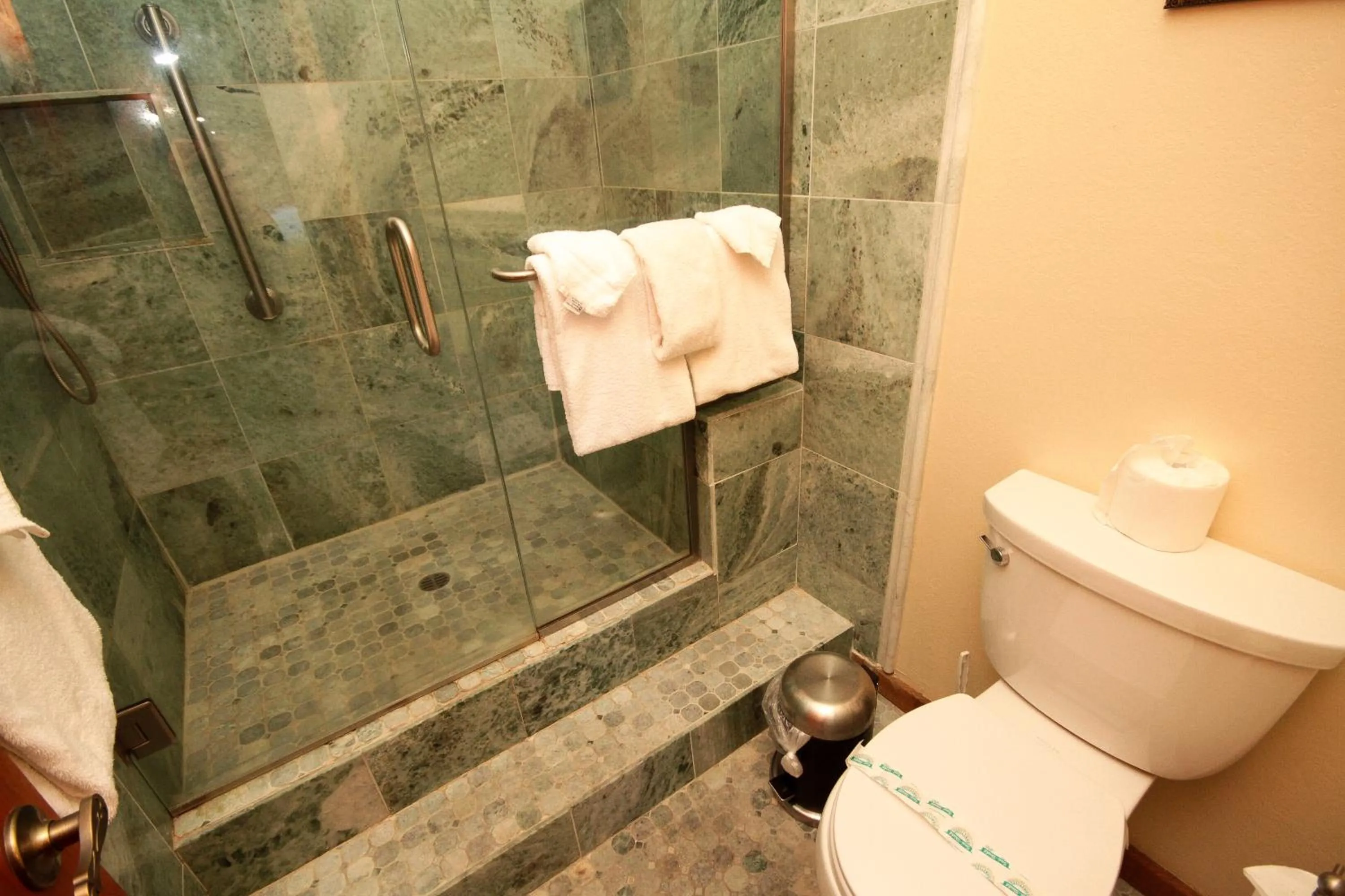 Other in Mountainback 49 Den