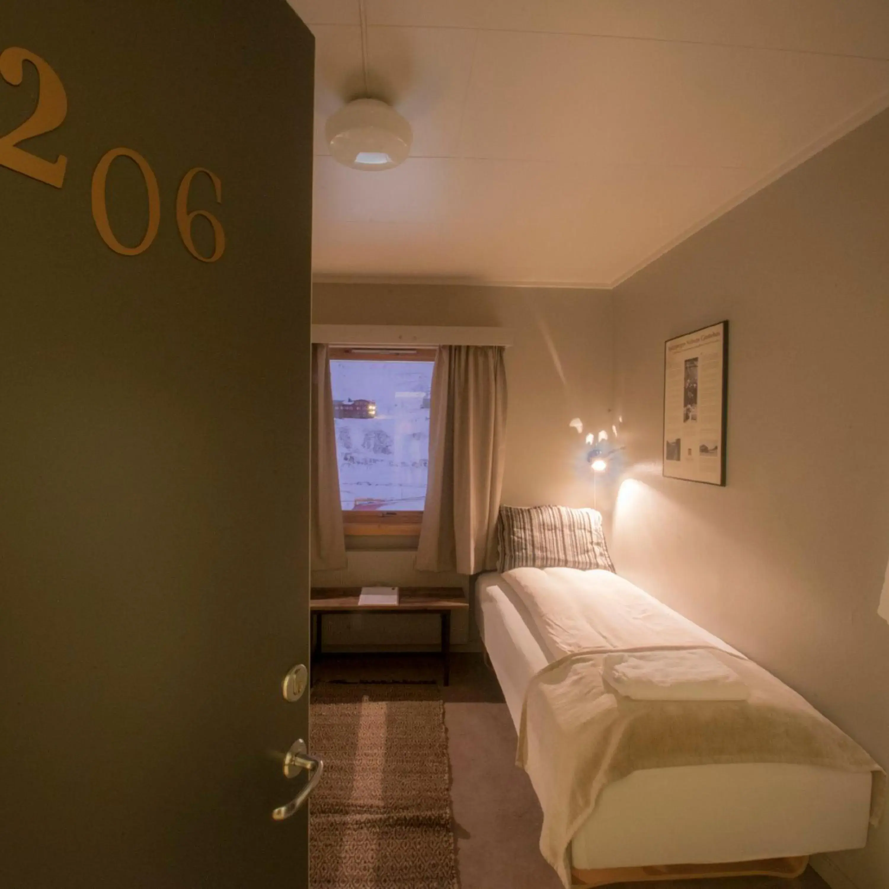 Economy Single Room with Shared Bathroom - single occupancy in Coal Miners’ Cabins Economy Single Room with Shared Bathroom - single occupancy in Coal Miners’ Cabins