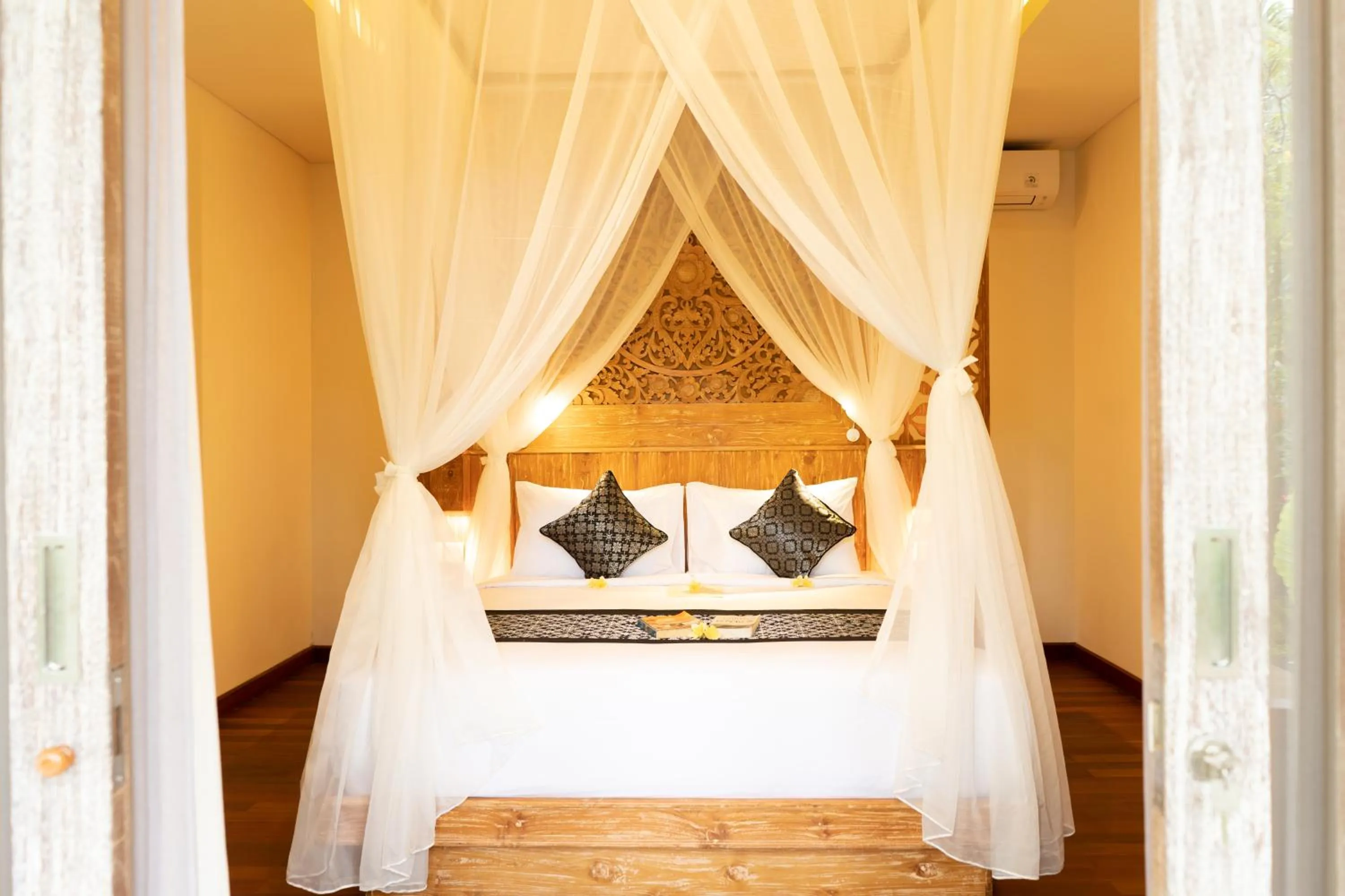 Bedroom, Bed in Ubud Inn Cottage by Prasi