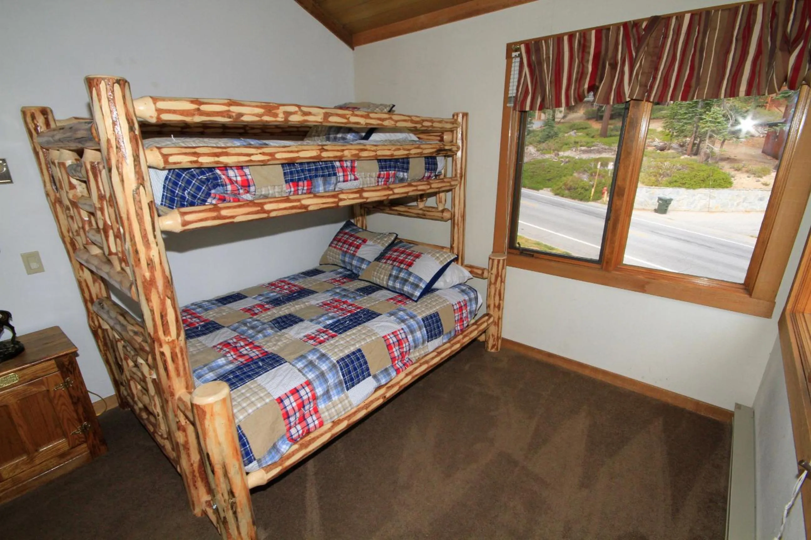 Other, Bed in Mountainback 115 3 bedroom loft