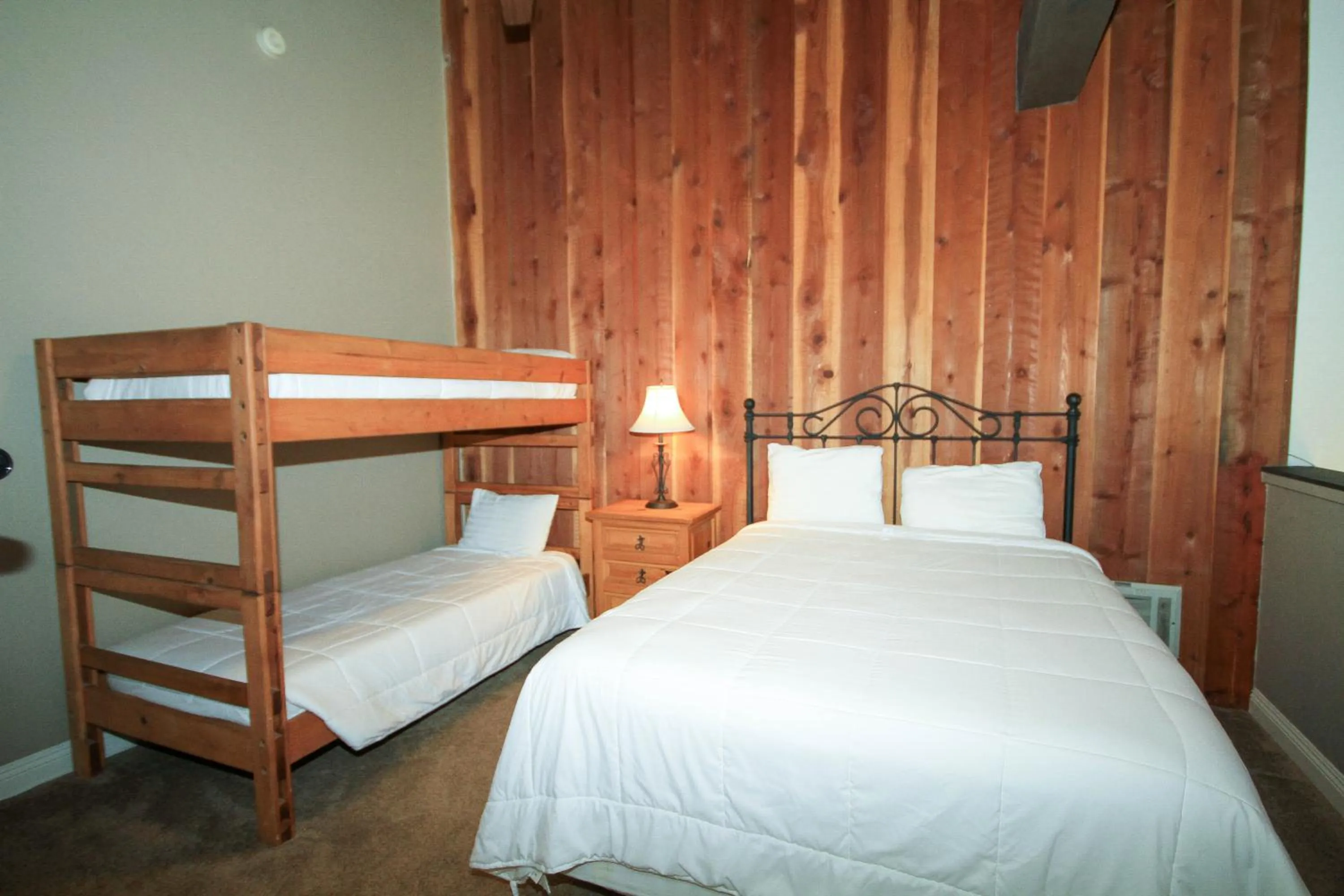 Other, Bed in Mammoth Ski Racquet Club 38 - Pet ok - Loft