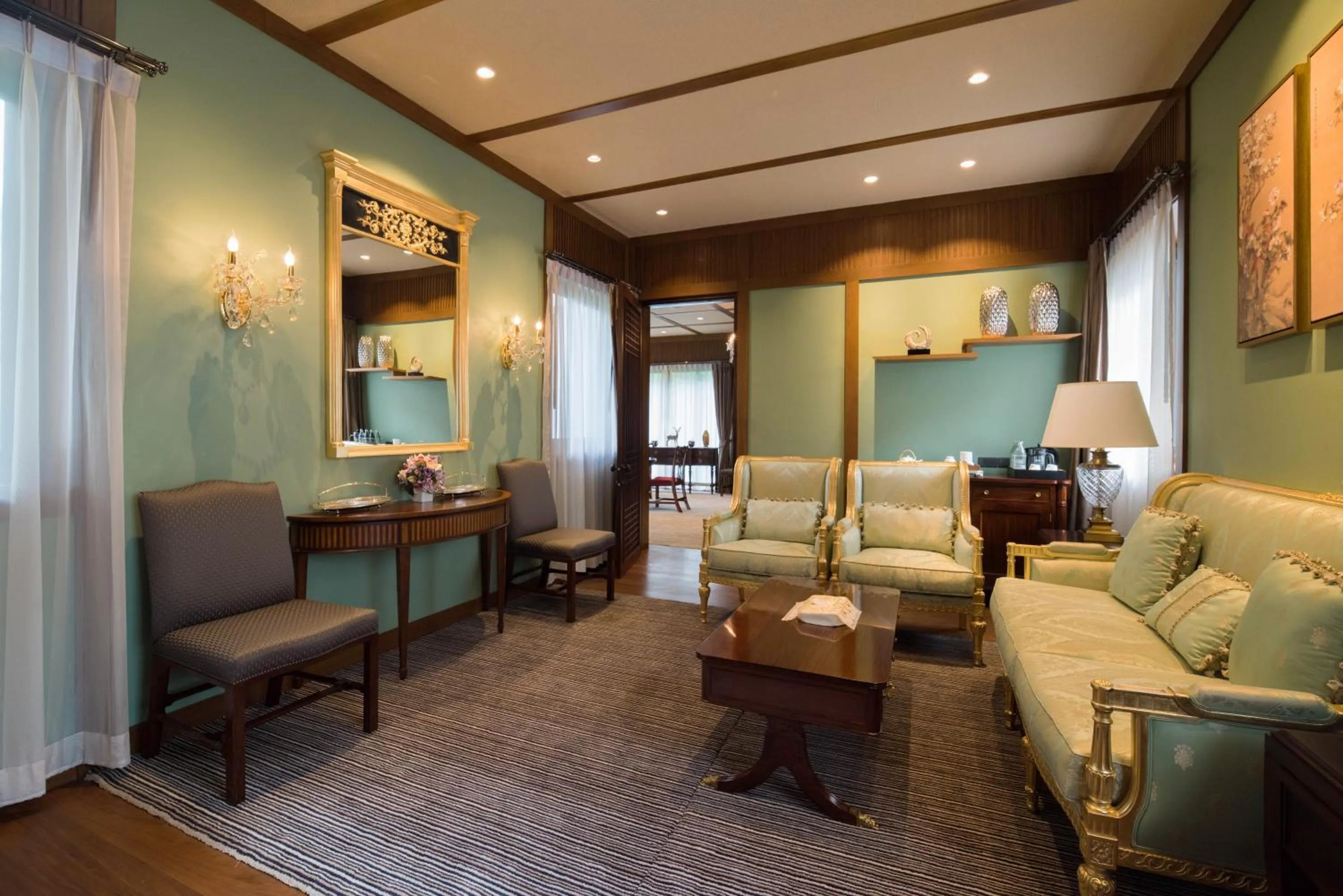 Living room in Onsen at Moncham