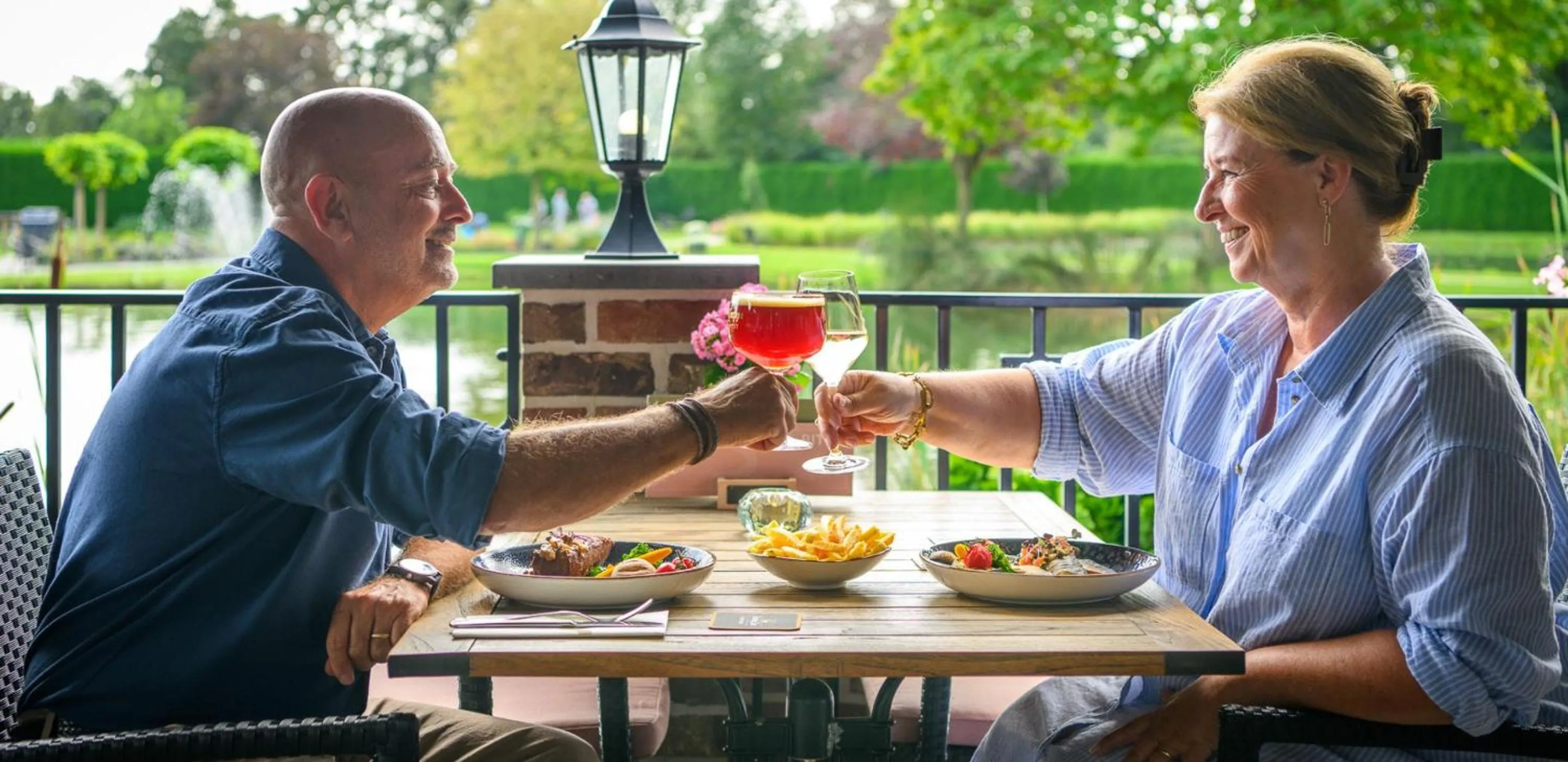 Restaurant/places to eat in Maashof