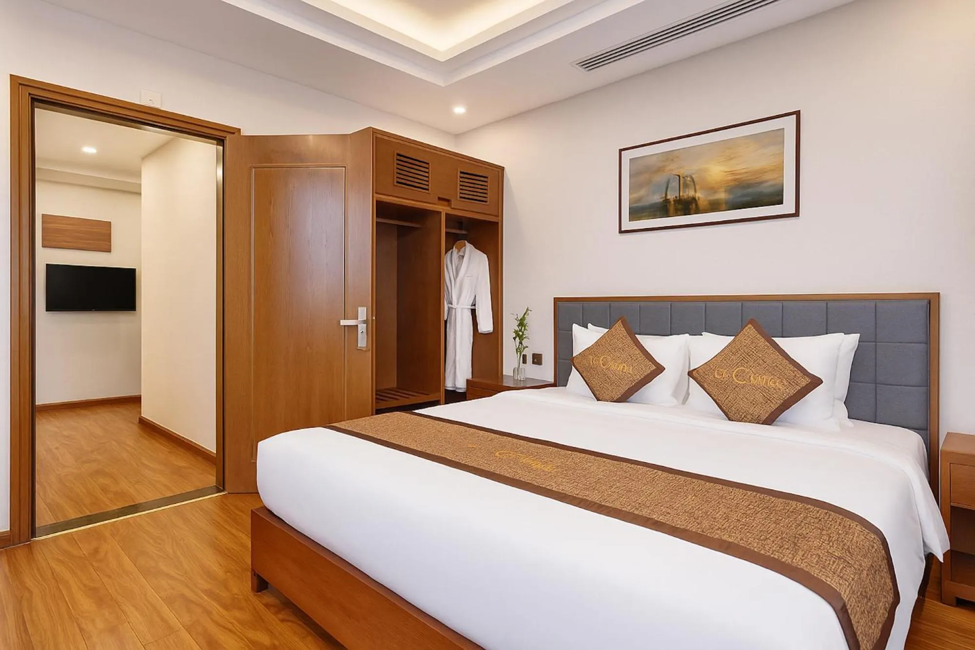 Bed in Mercury Boutique Hotel