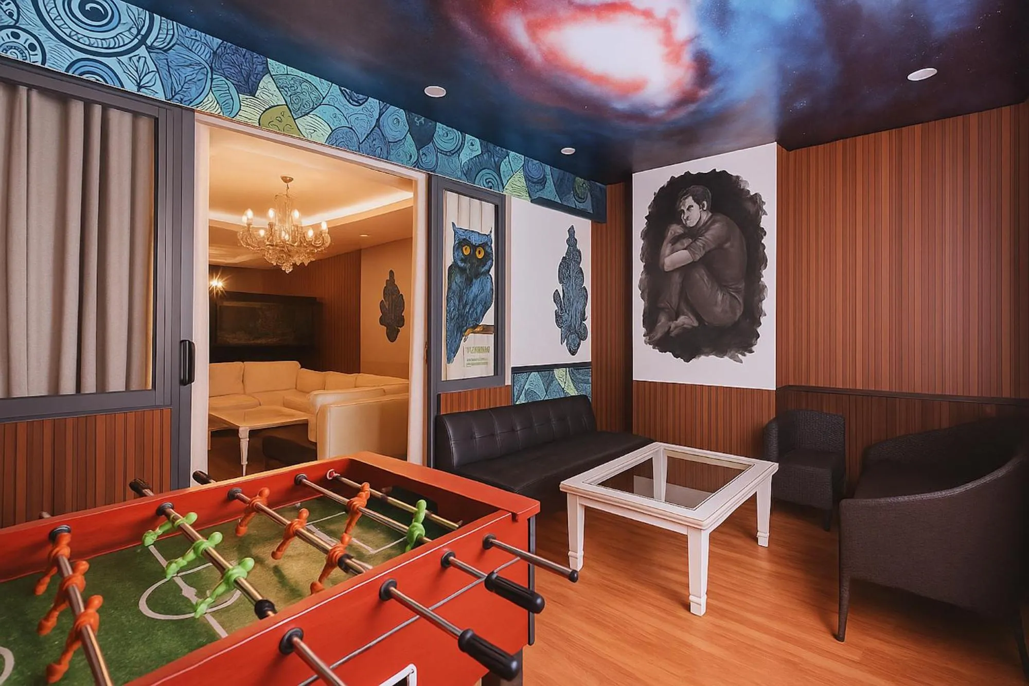 Billiard in Mercury Boutique Hotel