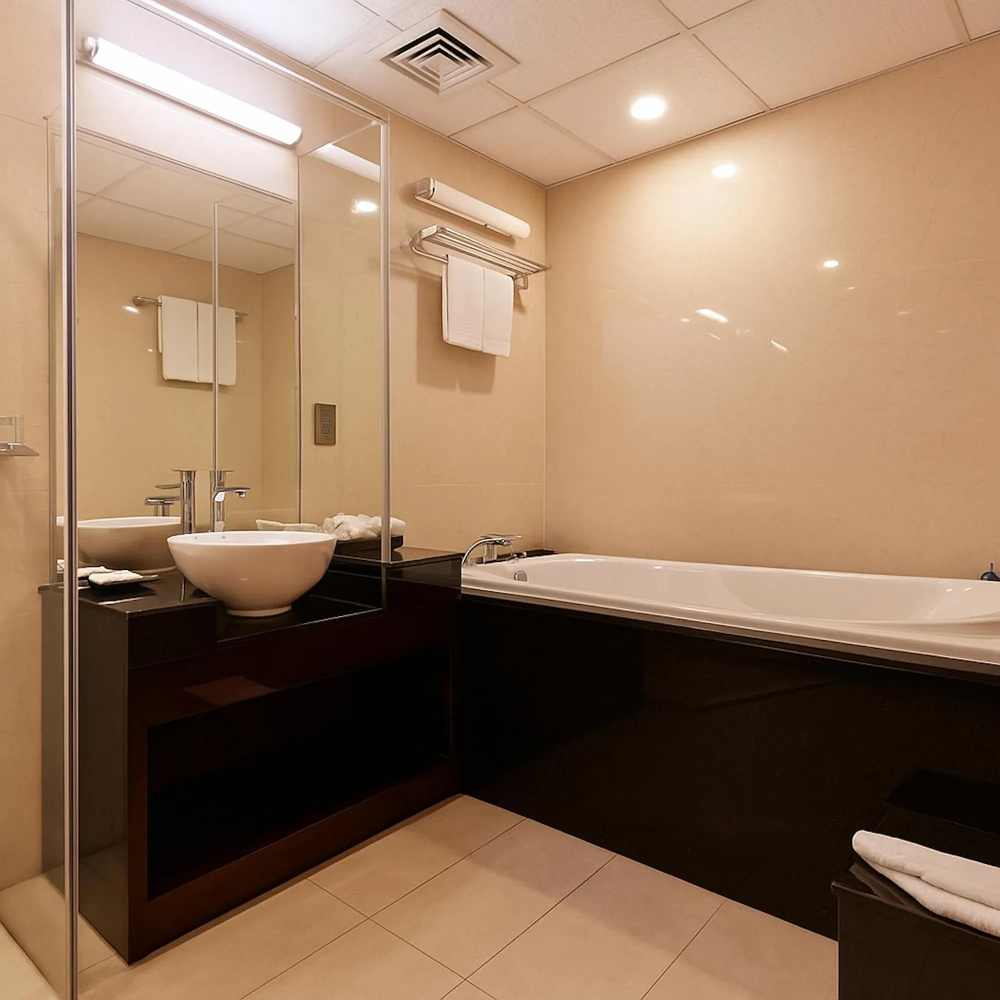 Shower in Mercury Boutique Hotel