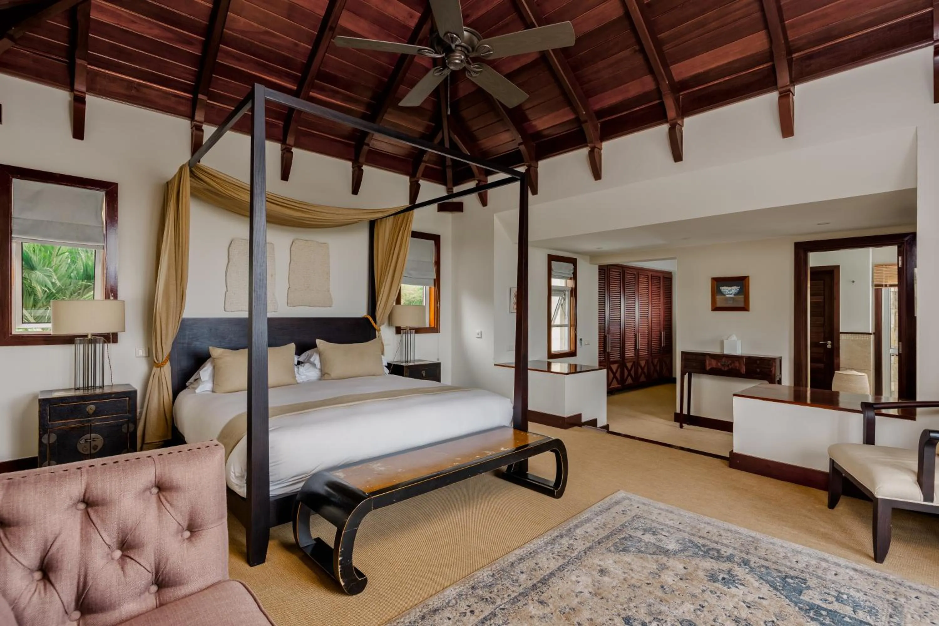 Photo of the whole room, Bed in Heritage The Villas