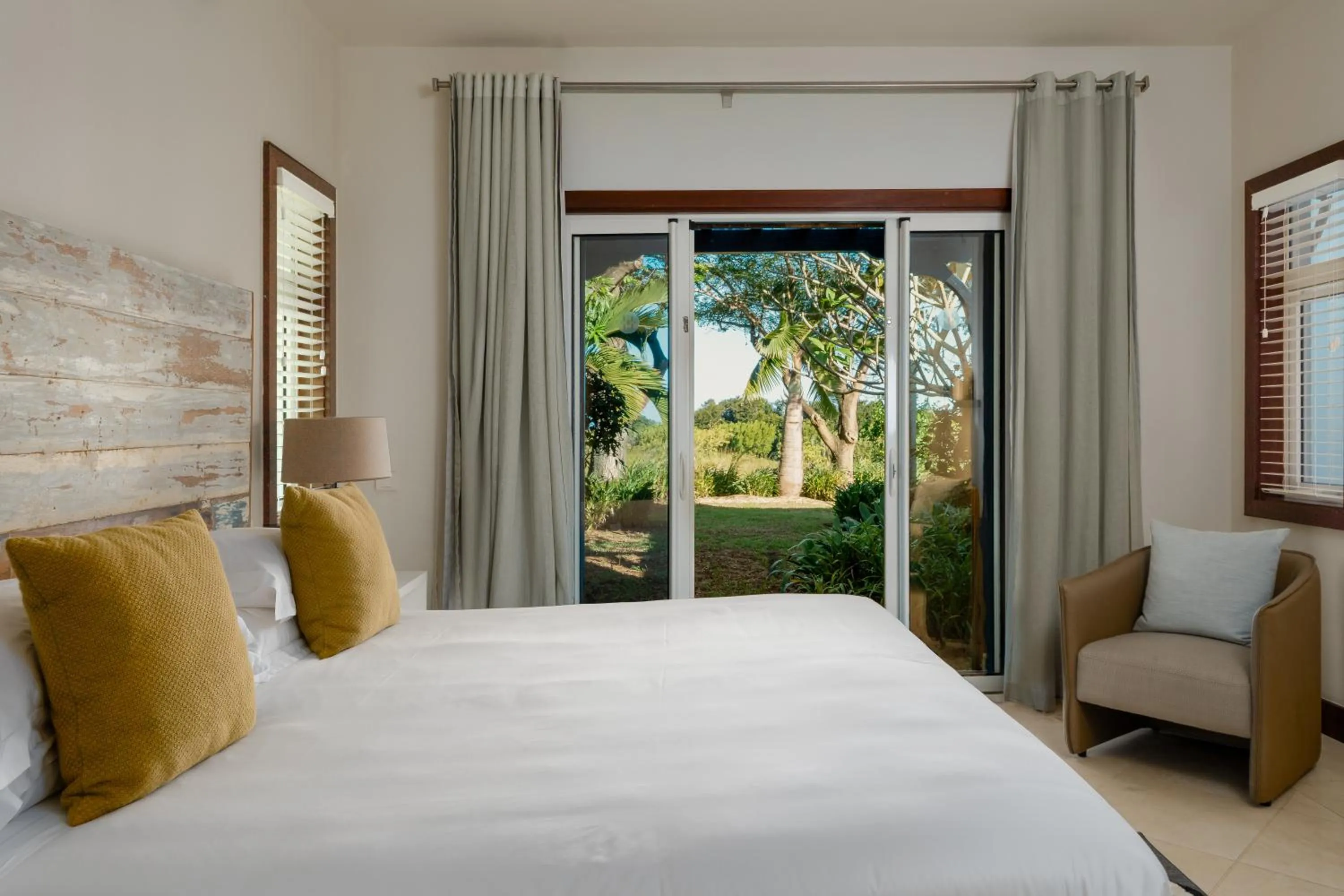 Garden, Bed in Heritage The Villas