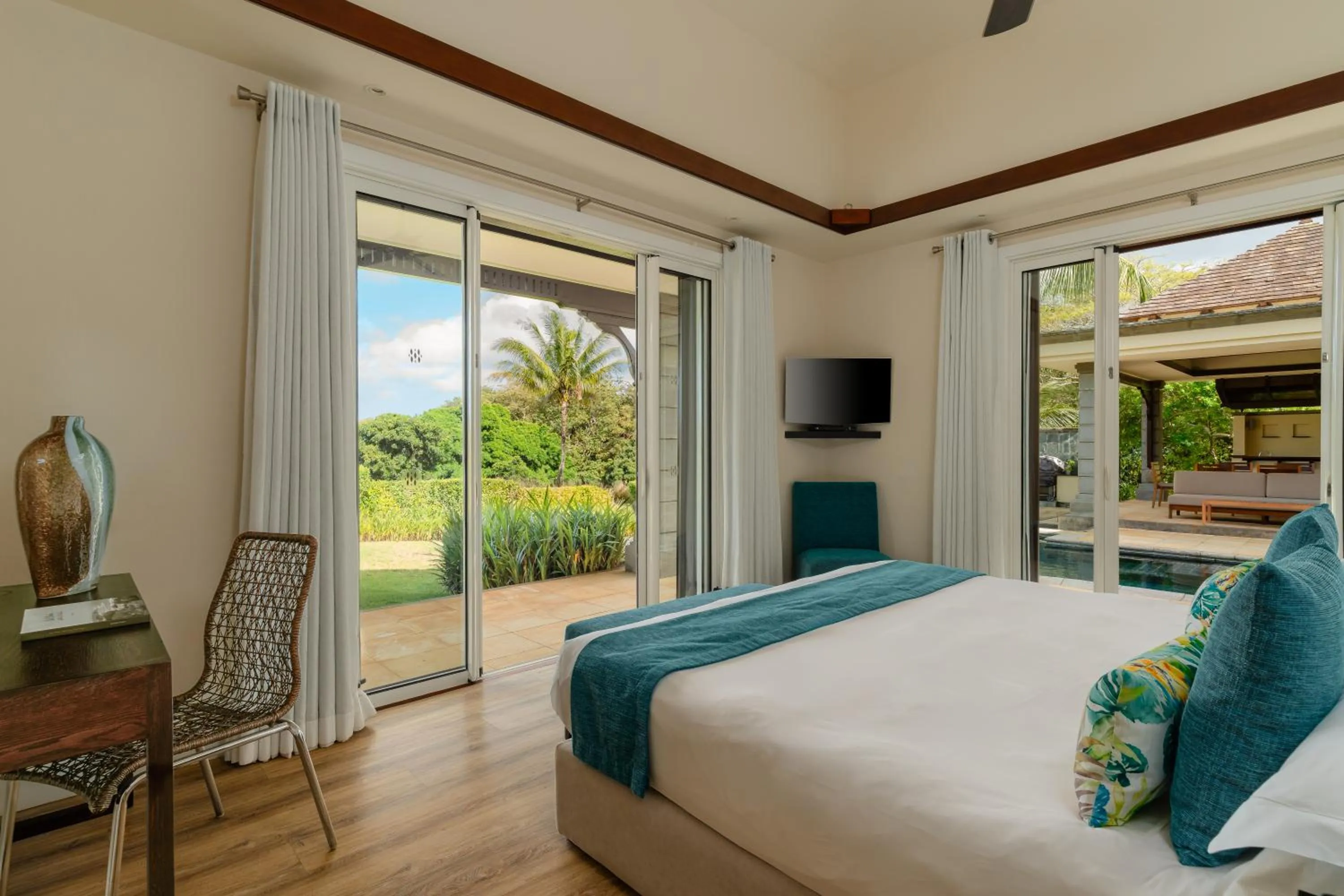 TV and multimedia, Bed in Heritage The Villas