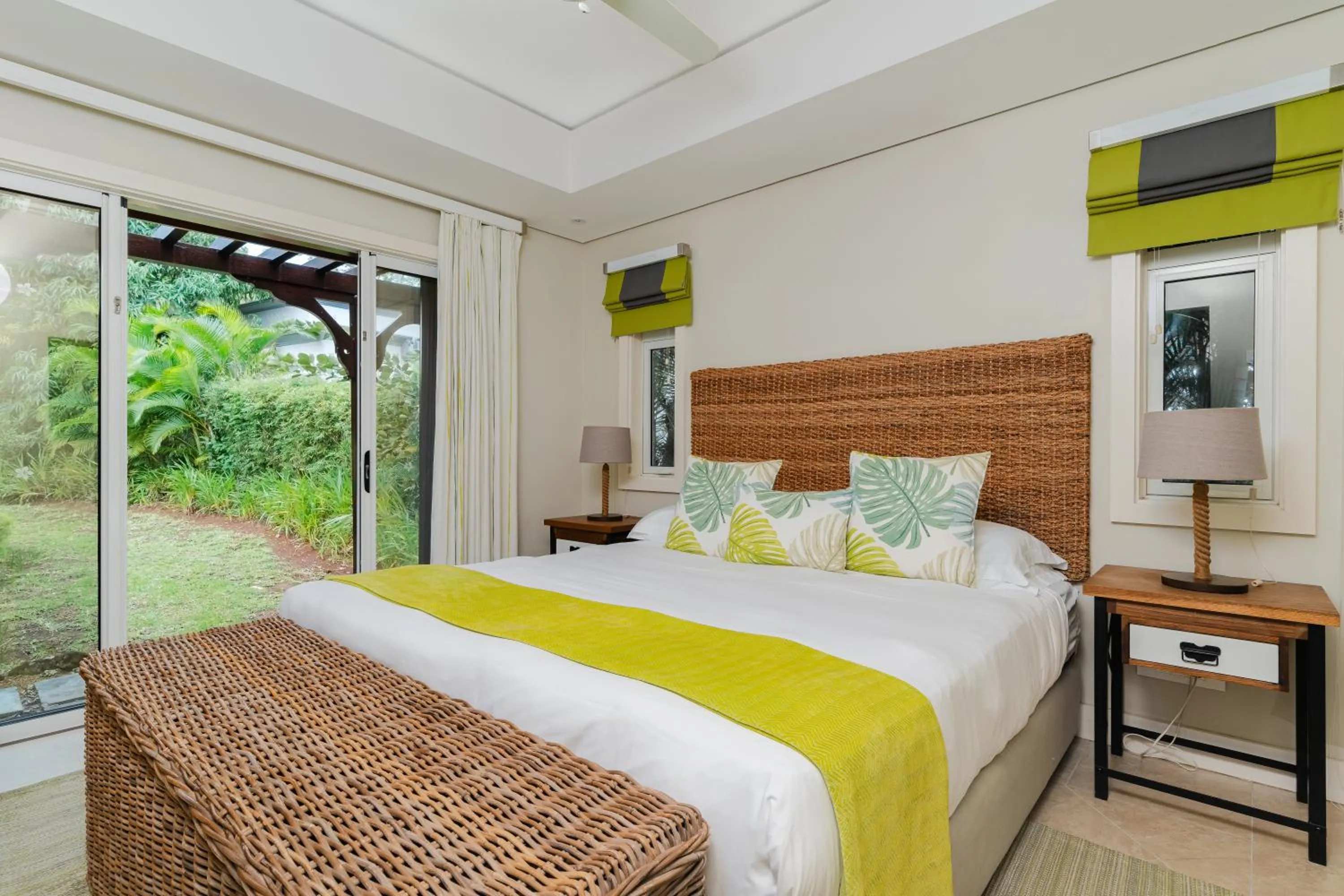 Garden, Bed in Heritage The Villas