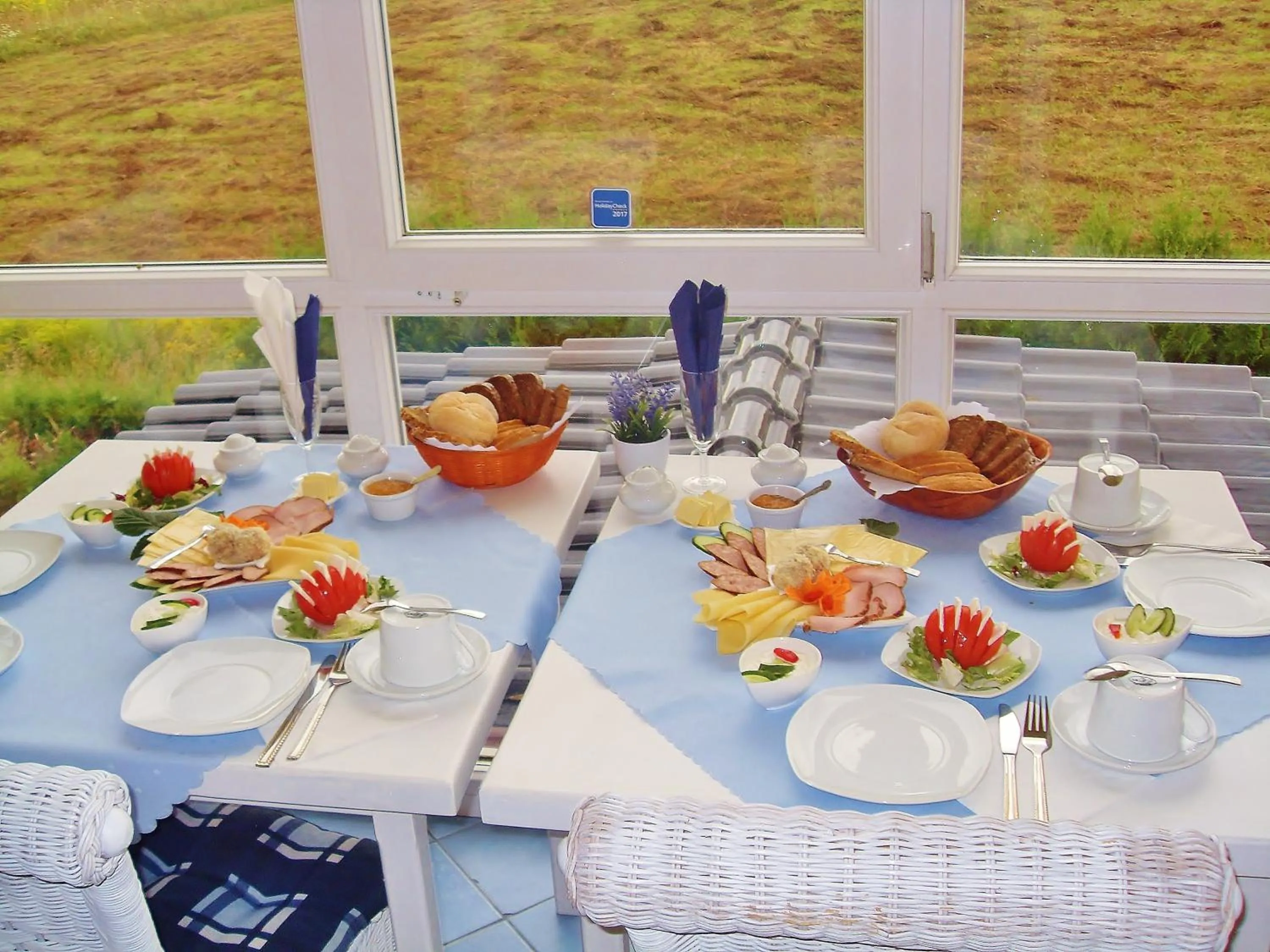 Food in Willa Cyklada, grill, śniadania, jezioro,przystań,tawerna-200m, park linowy-400m, centrum,aquapark-900m