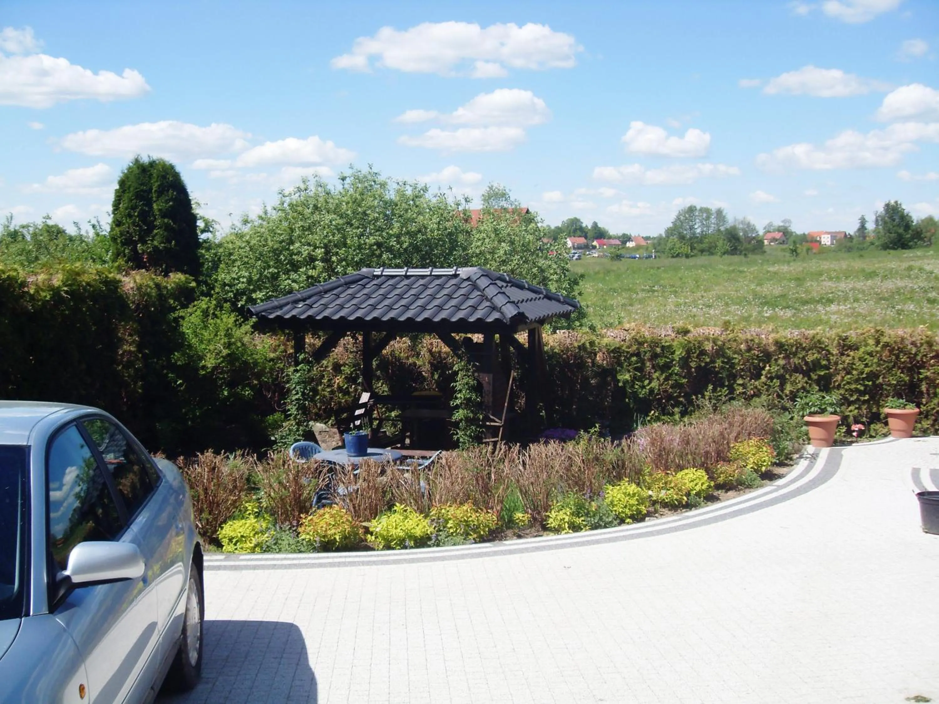 Area and facilities in Willa Cyklada, grill, śniadania, jezioro,przystań,tawerna-200m, park linowy-400m, centrum,aquapark-900m