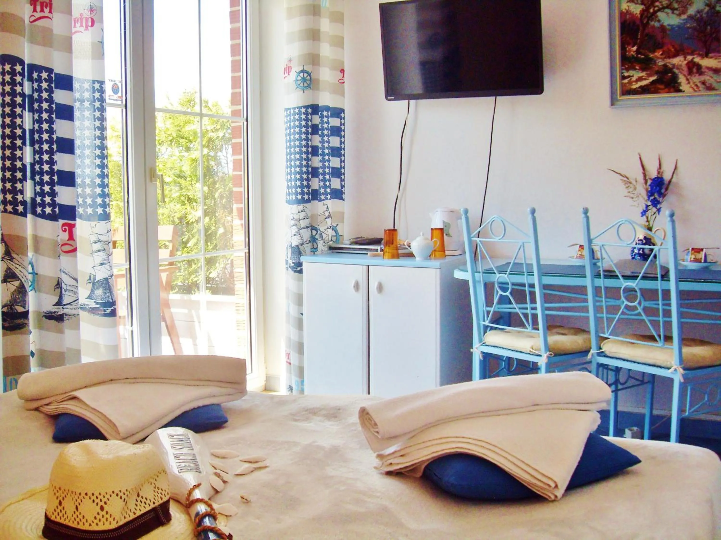 Photo of the whole room, Bed in Willa Cyklada, grill, śniadania, jezioro,przystań,tawerna-200m, park linowy-400m, centrum,aquapark-900m