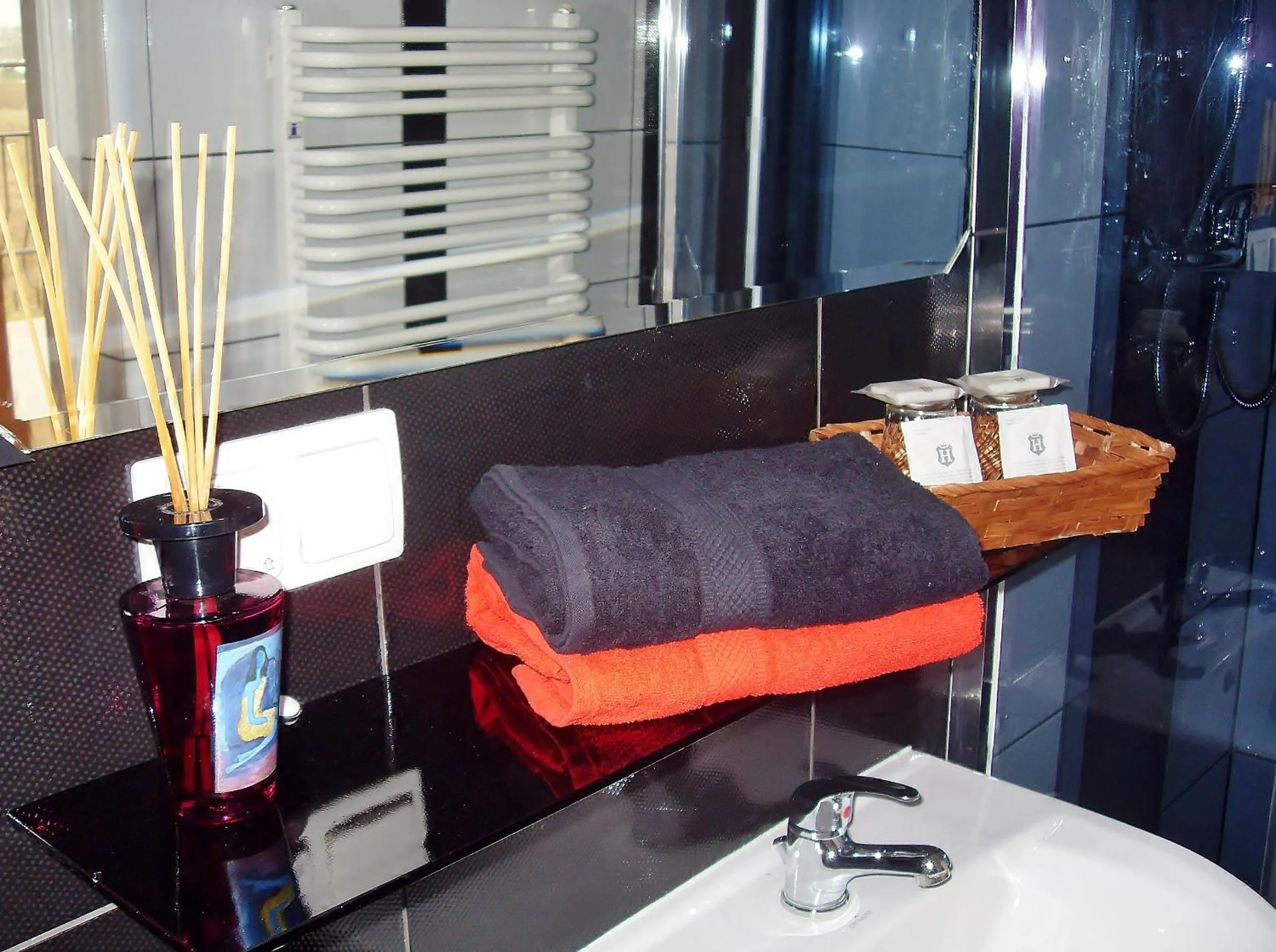 Bathroom in Willa Cyklada, grill, śniadania, jezioro,przystań,tawerna-200m, park linowy-400m, centrum,aquapark-900m