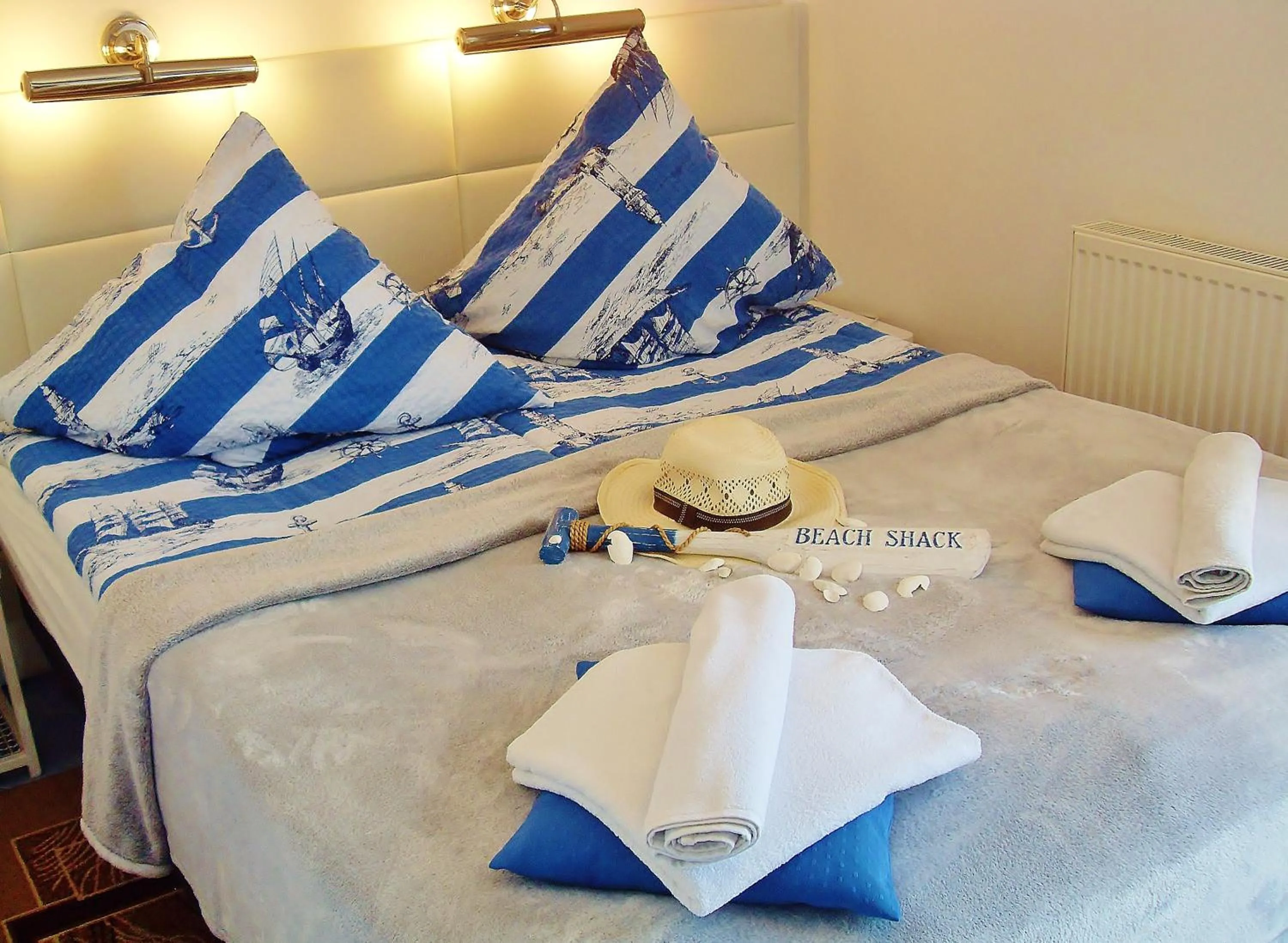 Bed in Willa Cyklada, grill, śniadania, jezioro,przystań,tawerna-200m, park linowy-400m, centrum,aquapark-900m