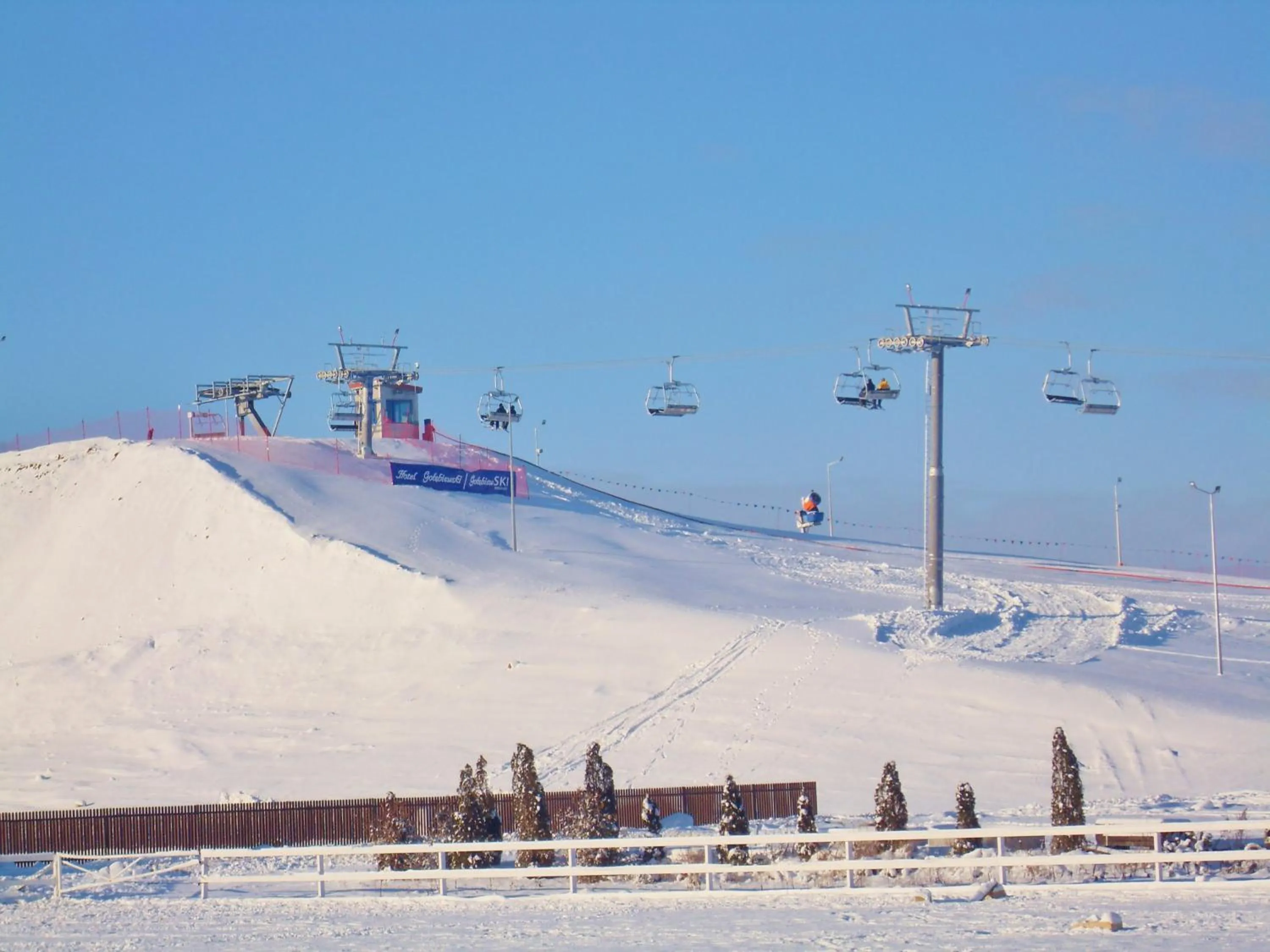 Skiing in Willa Cyklada, grill, śniadania, jezioro,przystań,tawerna-200m, park linowy-400m, centrum,aquapark-900m