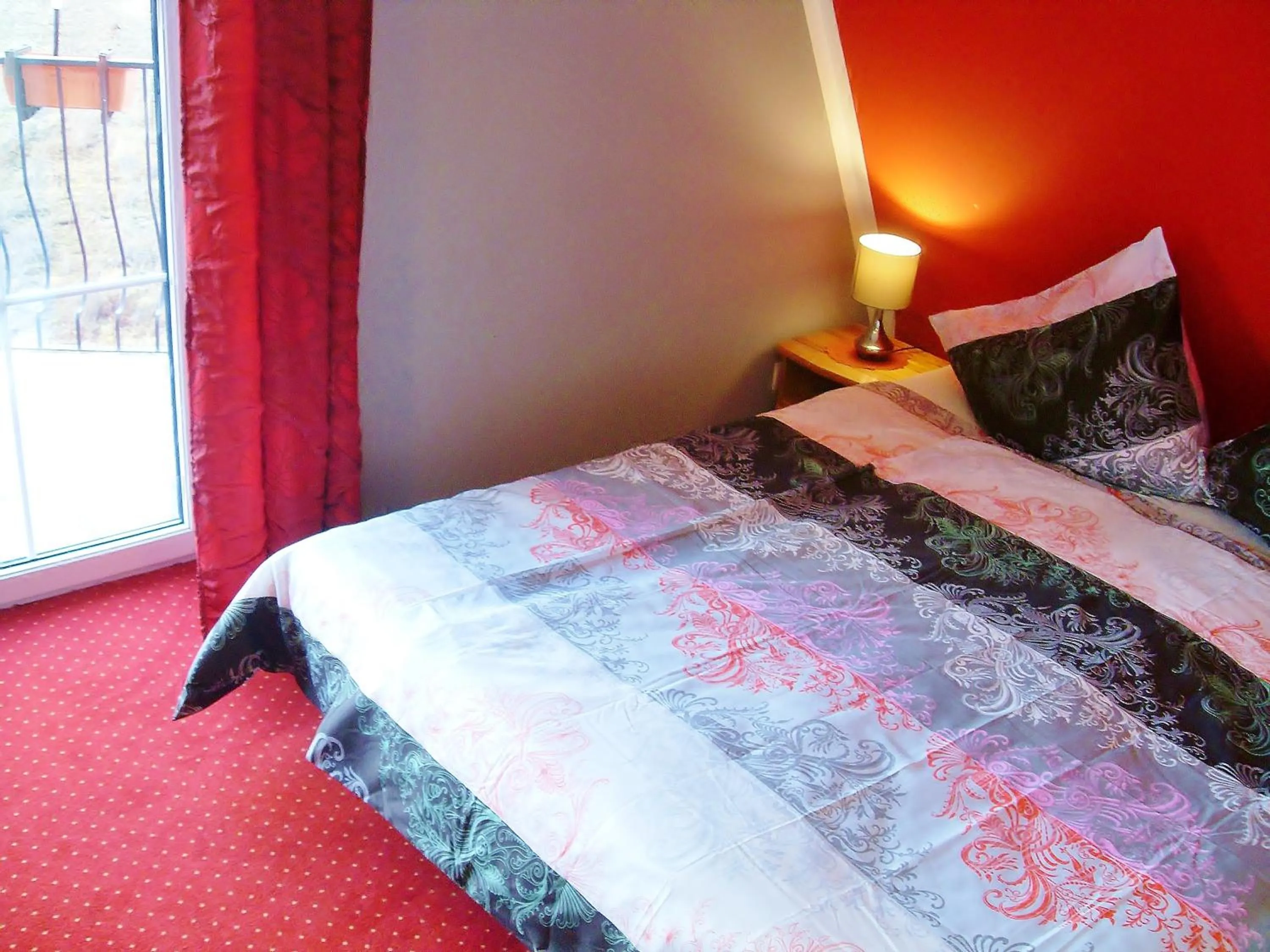 Bed in Willa Cyklada, grill, śniadania, jezioro,przystań,tawerna-200m, park linowy-400m, centrum,aquapark-900m