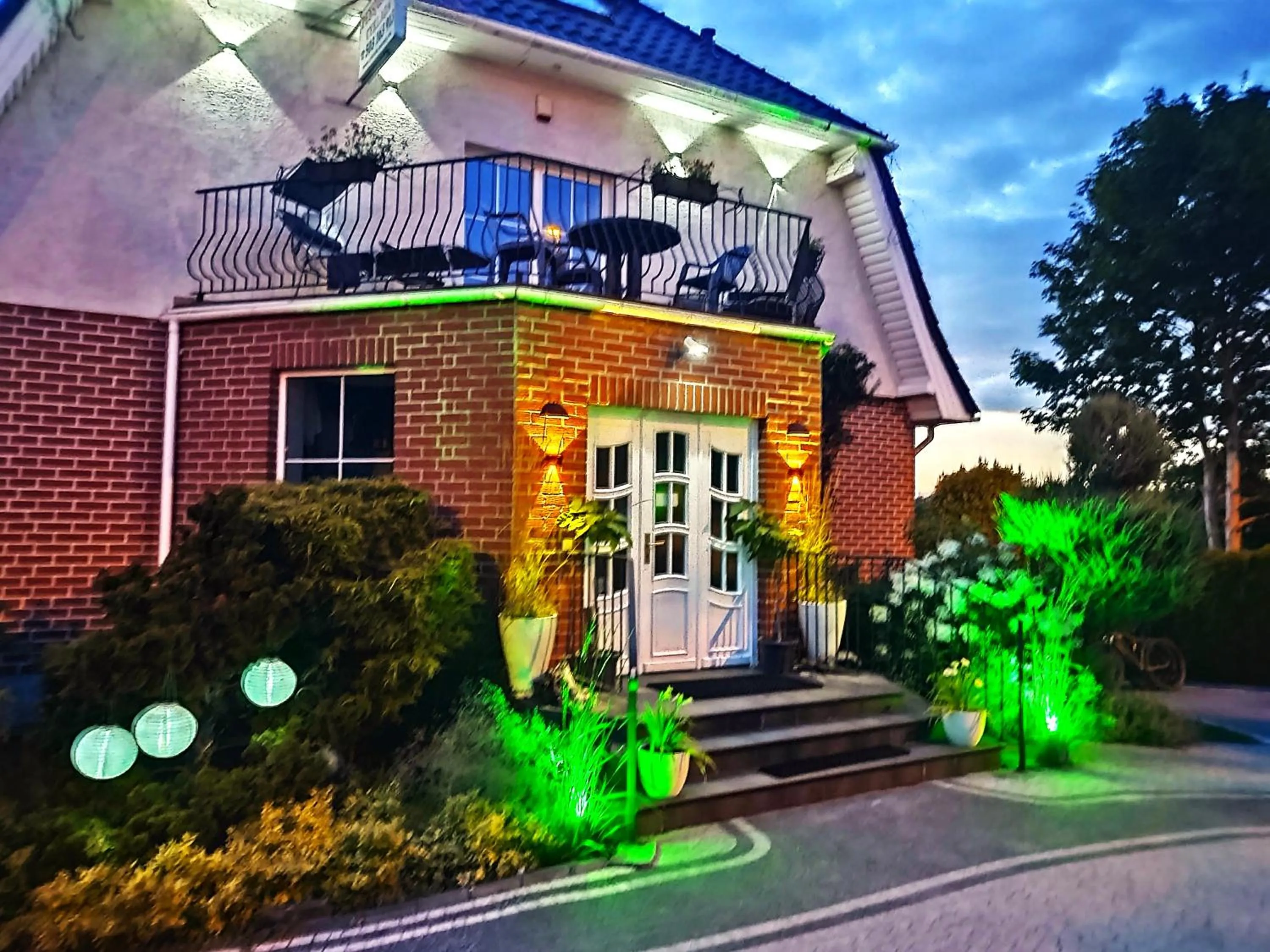 Property building in Willa Cyklada, grill, śniadania, jezioro,przystań,tawerna-200m, park linowy-400m, centrum,aquapark-900m