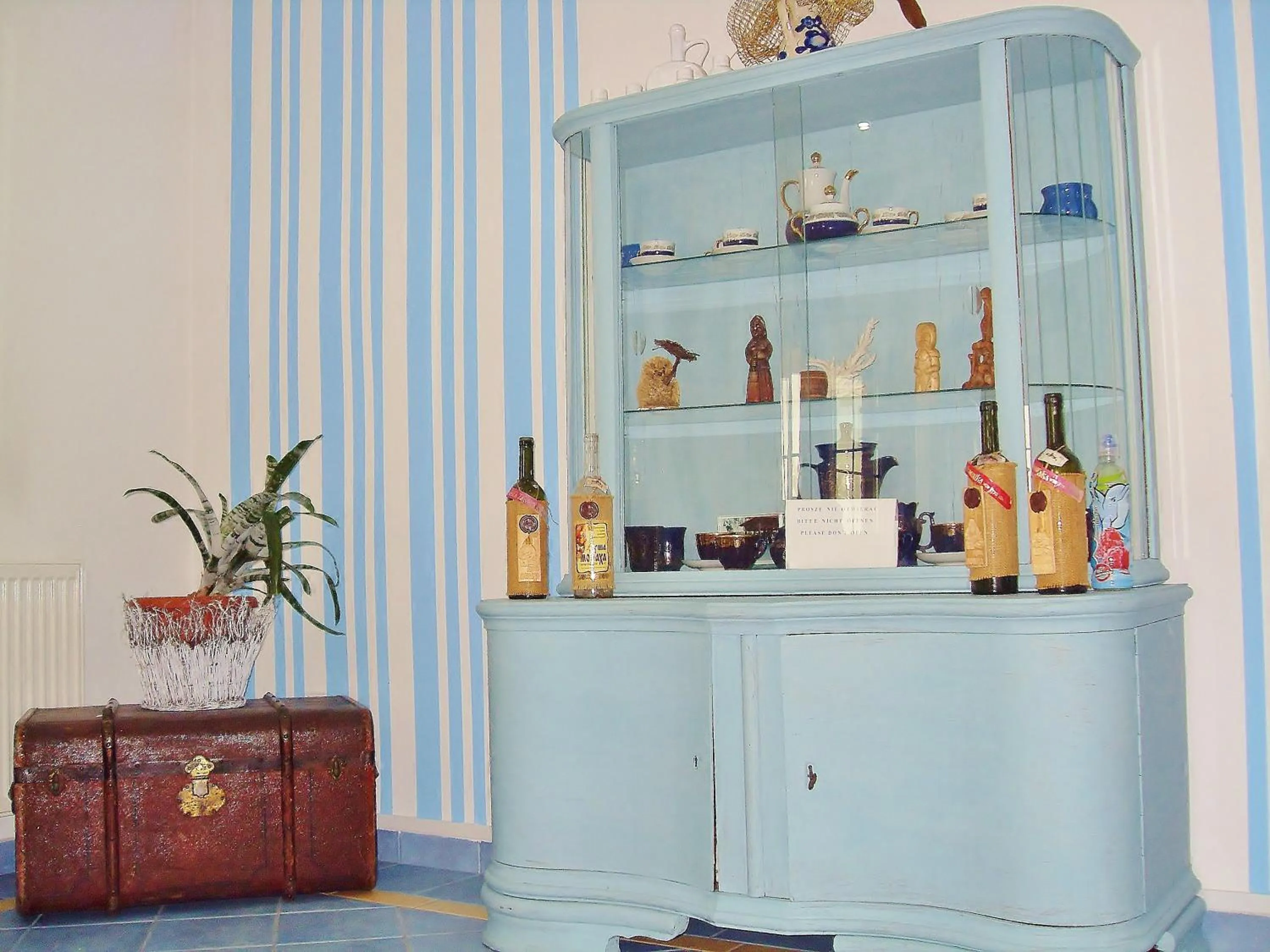 Dining area in Willa Cyklada, grill, śniadania, jezioro,przystań,tawerna-200m, park linowy-400m, centrum,aquapark-900m