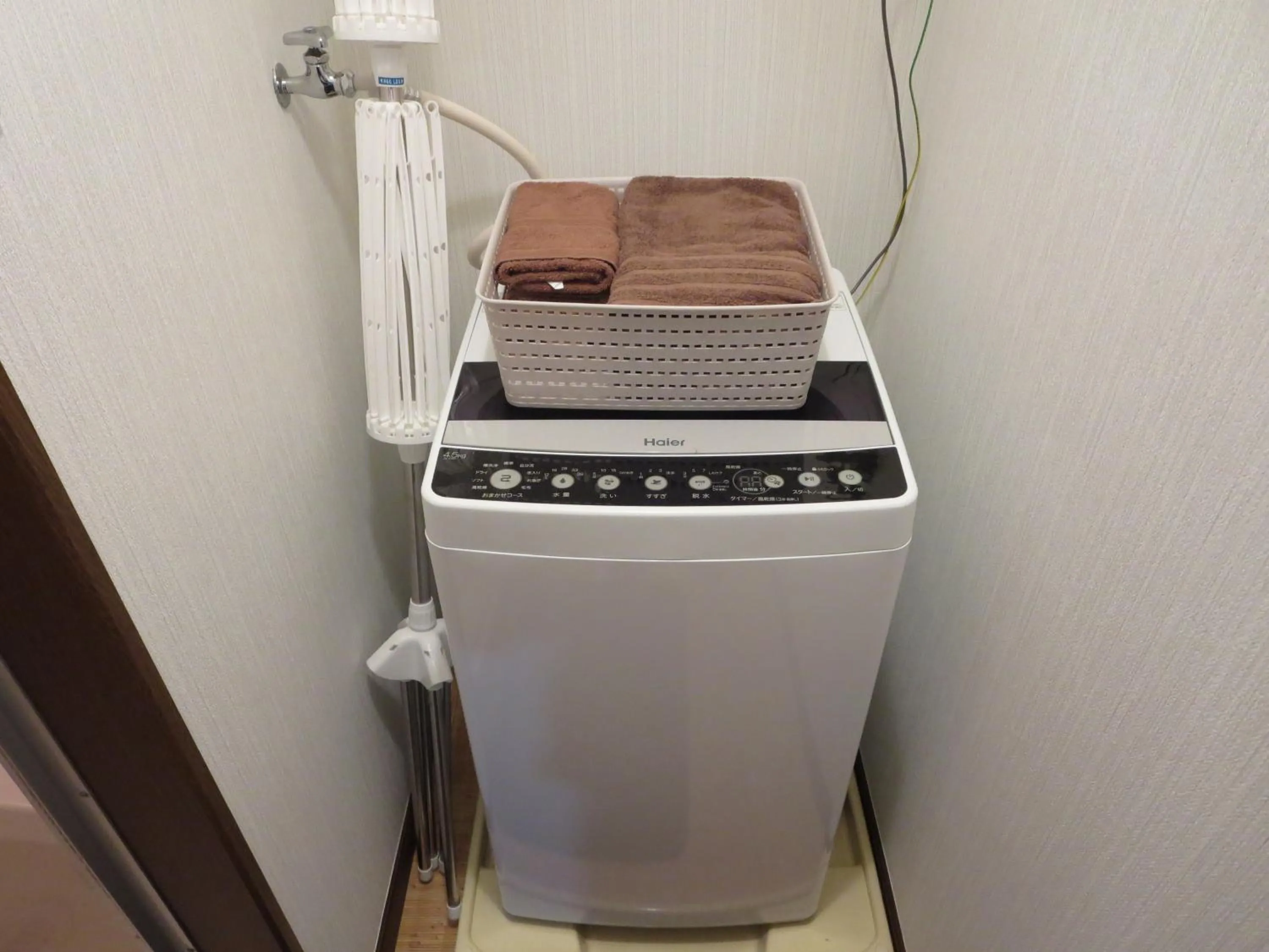 washing machine in Comfort CUBE PHOENIX Beppu (やよいビル)