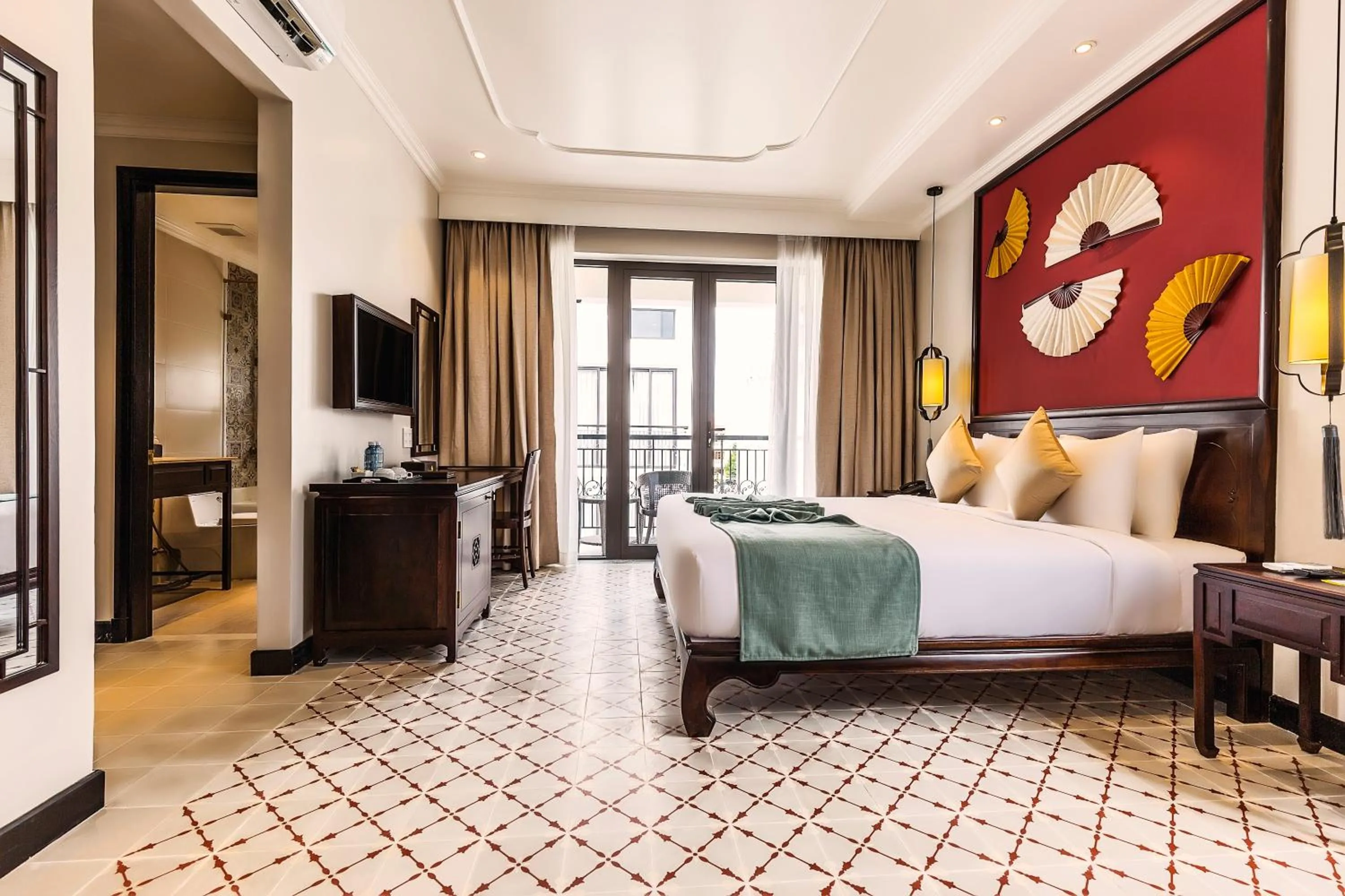 Bed in Laluna Hoi An Riverside Hotel & Spa