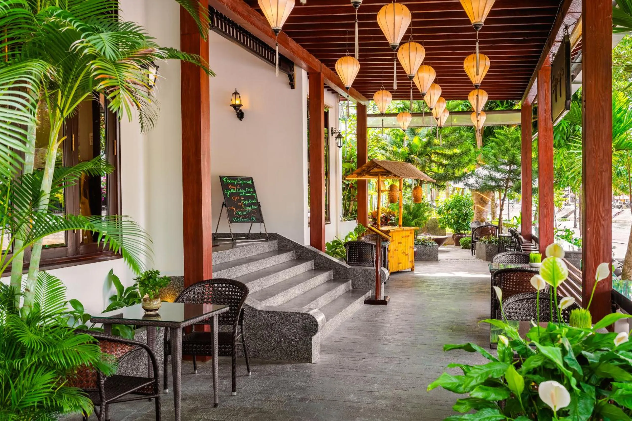 Garden in Laluna Hoi An Riverside Hotel & Spa