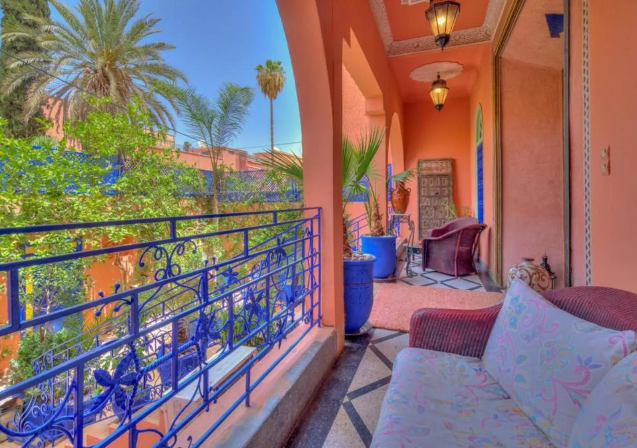 Balcony/Terrace in Riad la villa bleue & SPA