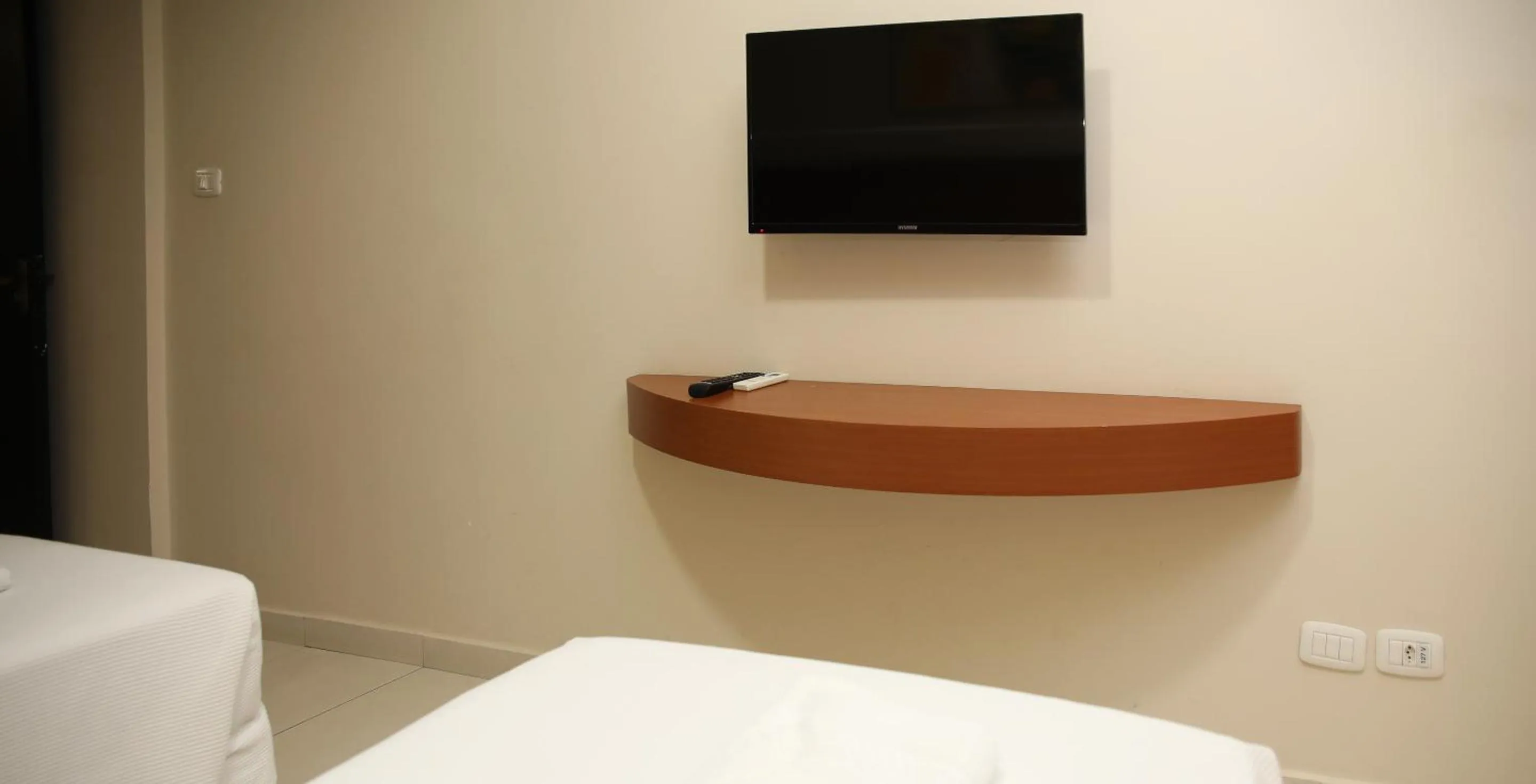 Bedroom, Bed in Rede Andrade Vivaldi